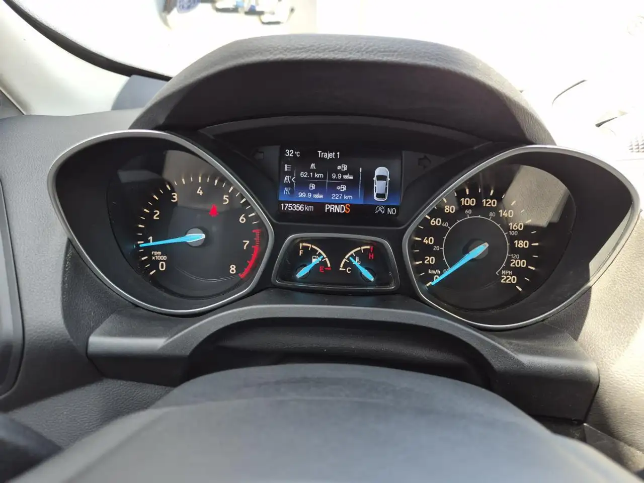 Ford Escape снимка Ford Escape