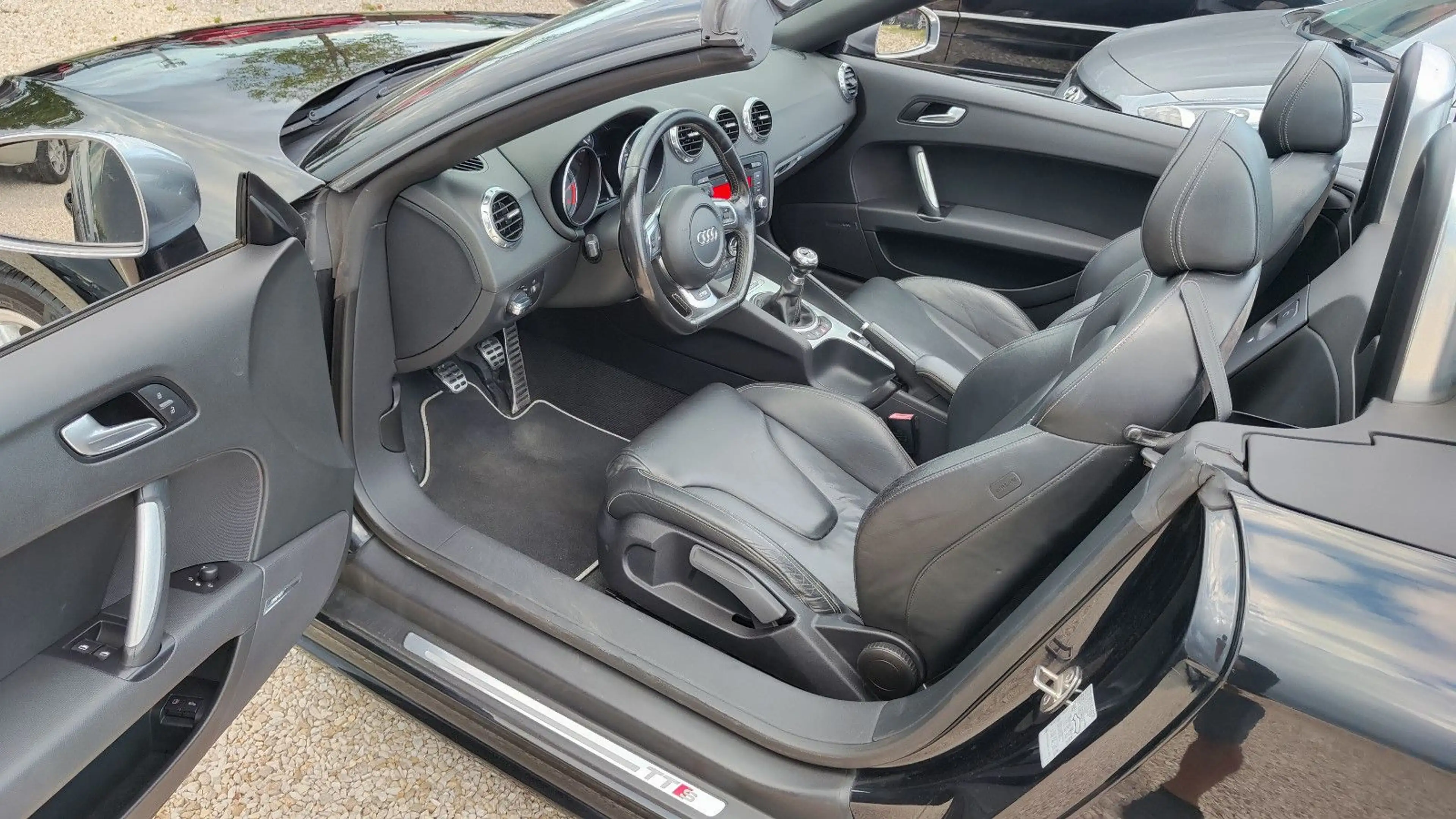 Audi TTS 2.0 TFSI Roadster quattro Xeno*Leder*19Zoll* — photo 15