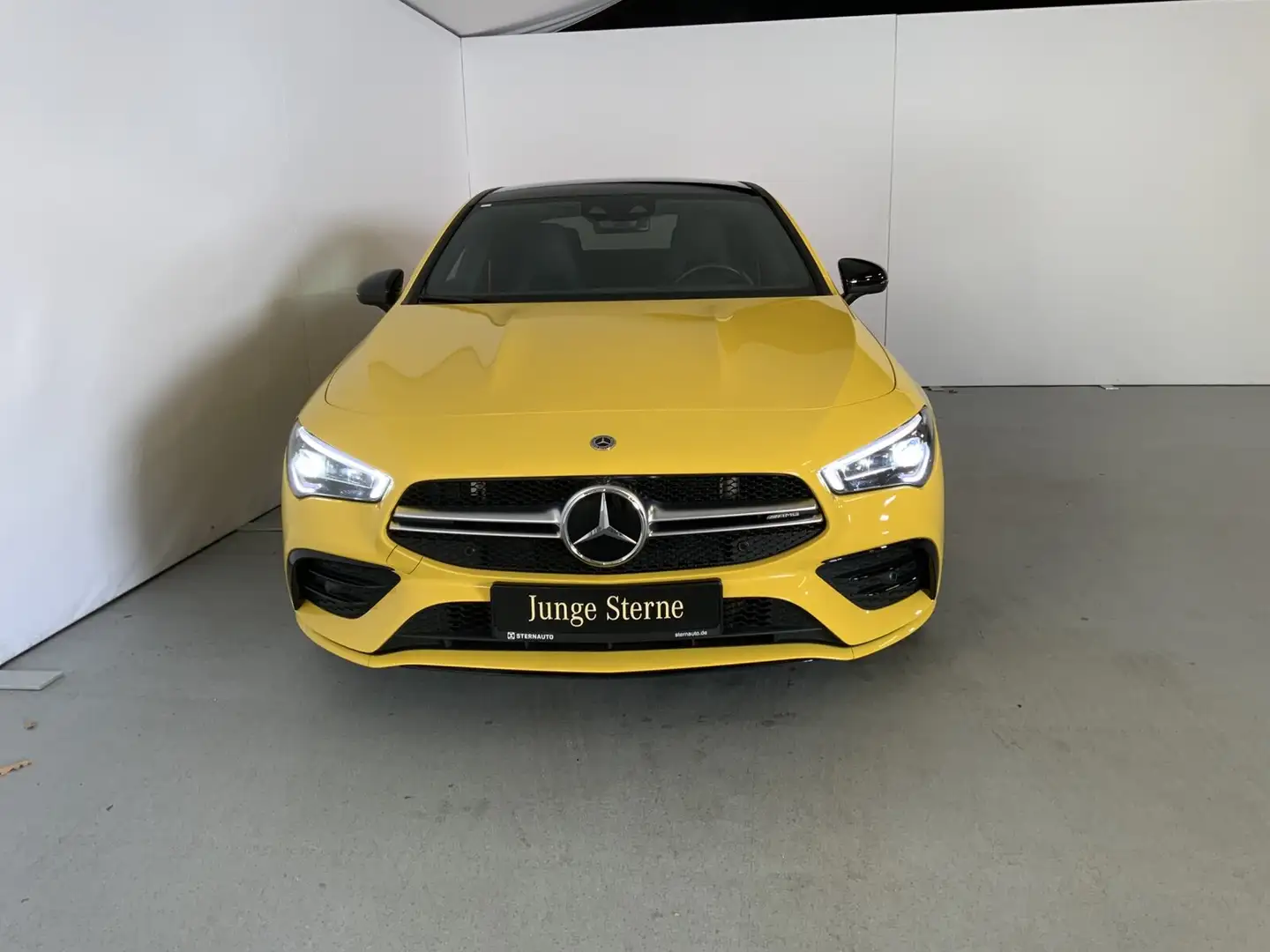 Mercedes-Benz CLA 35 AMG CLA 35 AMG 4M Coupé DISTRO Night Pano Sound HUD Gelb - 2