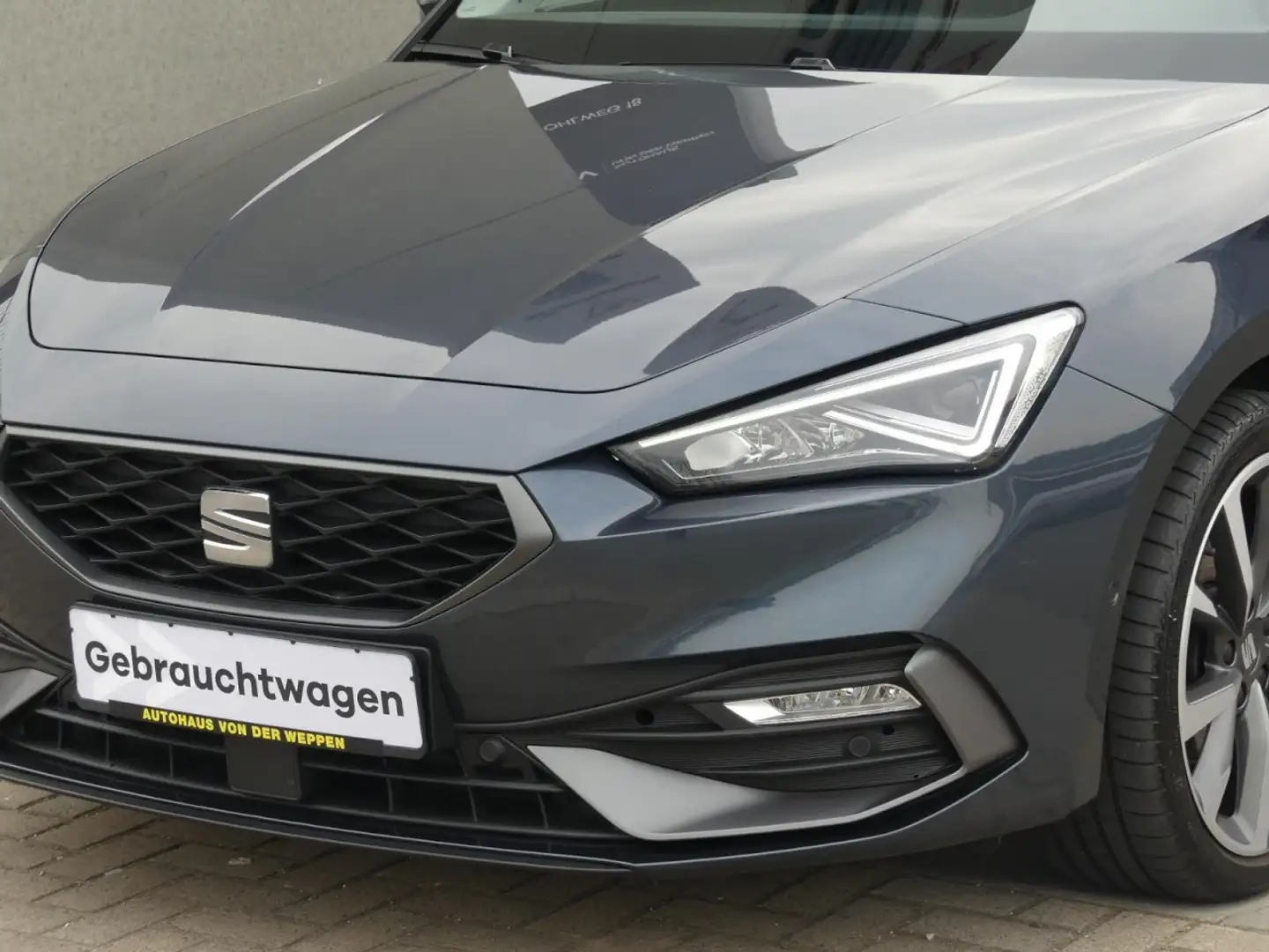 SEAT Leon FR 1.5 TSI 96kW (130 PS) Klima Navi - 2
