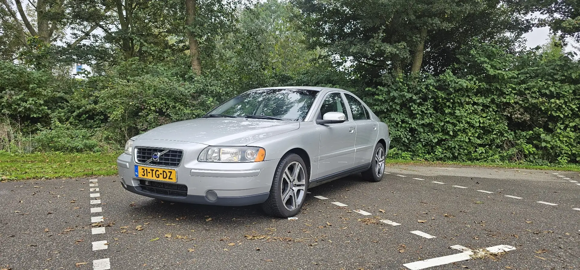Volvo S60 2.0T Edition II Silber - 1