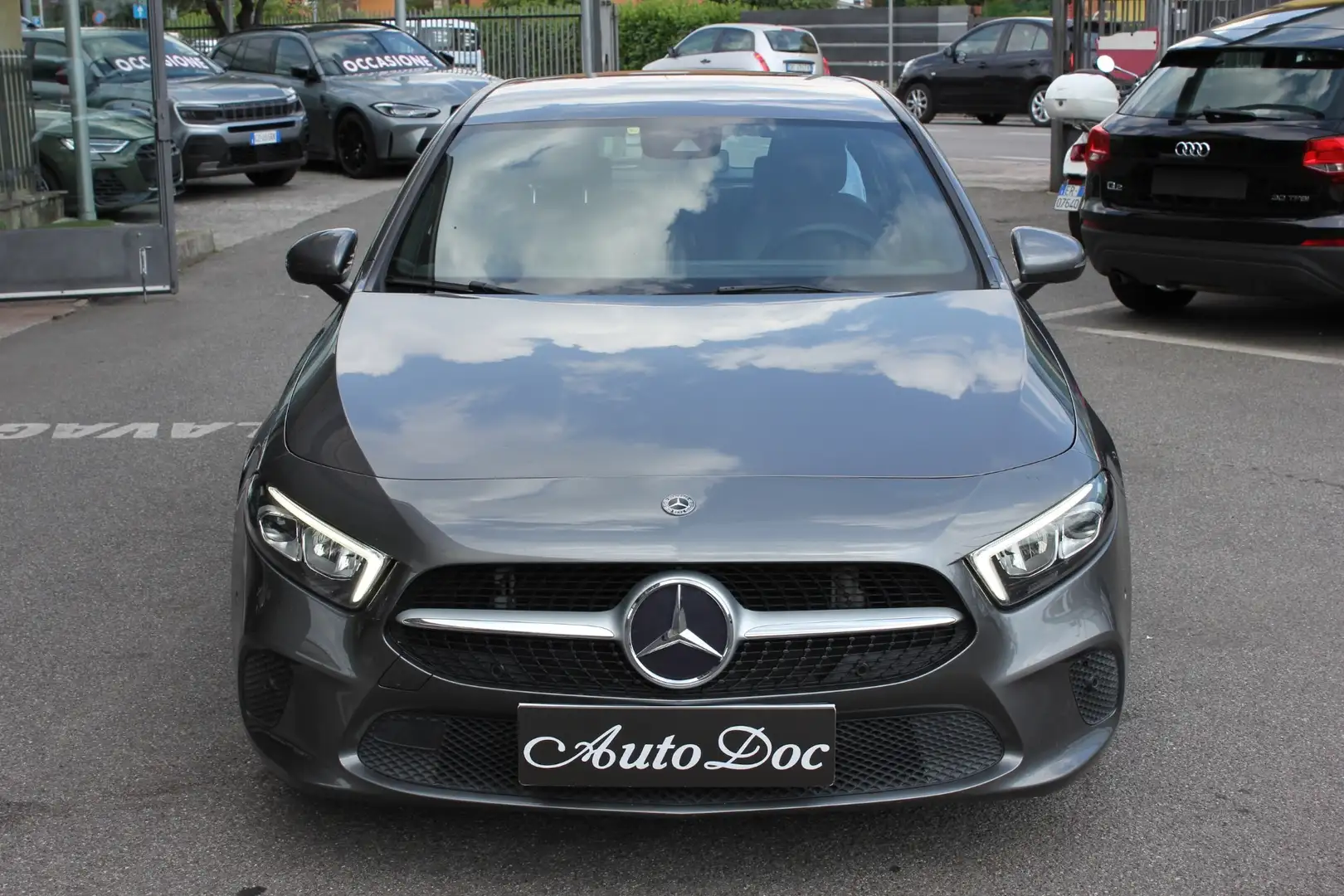 Mercedes-Benz A 180 d Automatic Sport PRONTA CONSEGNA Grigio - 2