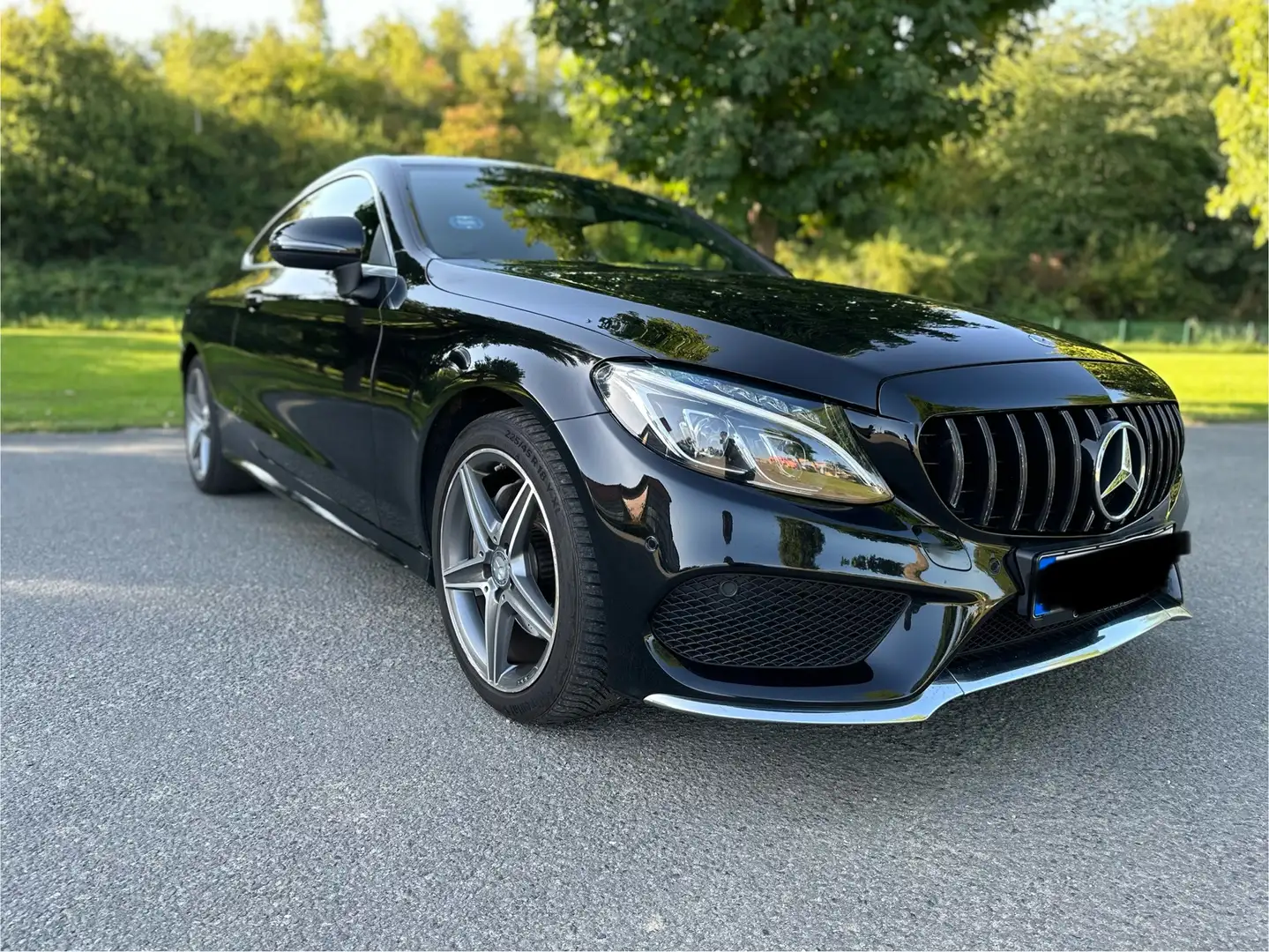 Mercedes-Benz C 220 d Coupe 9G-TRONIC AMG Line - 2