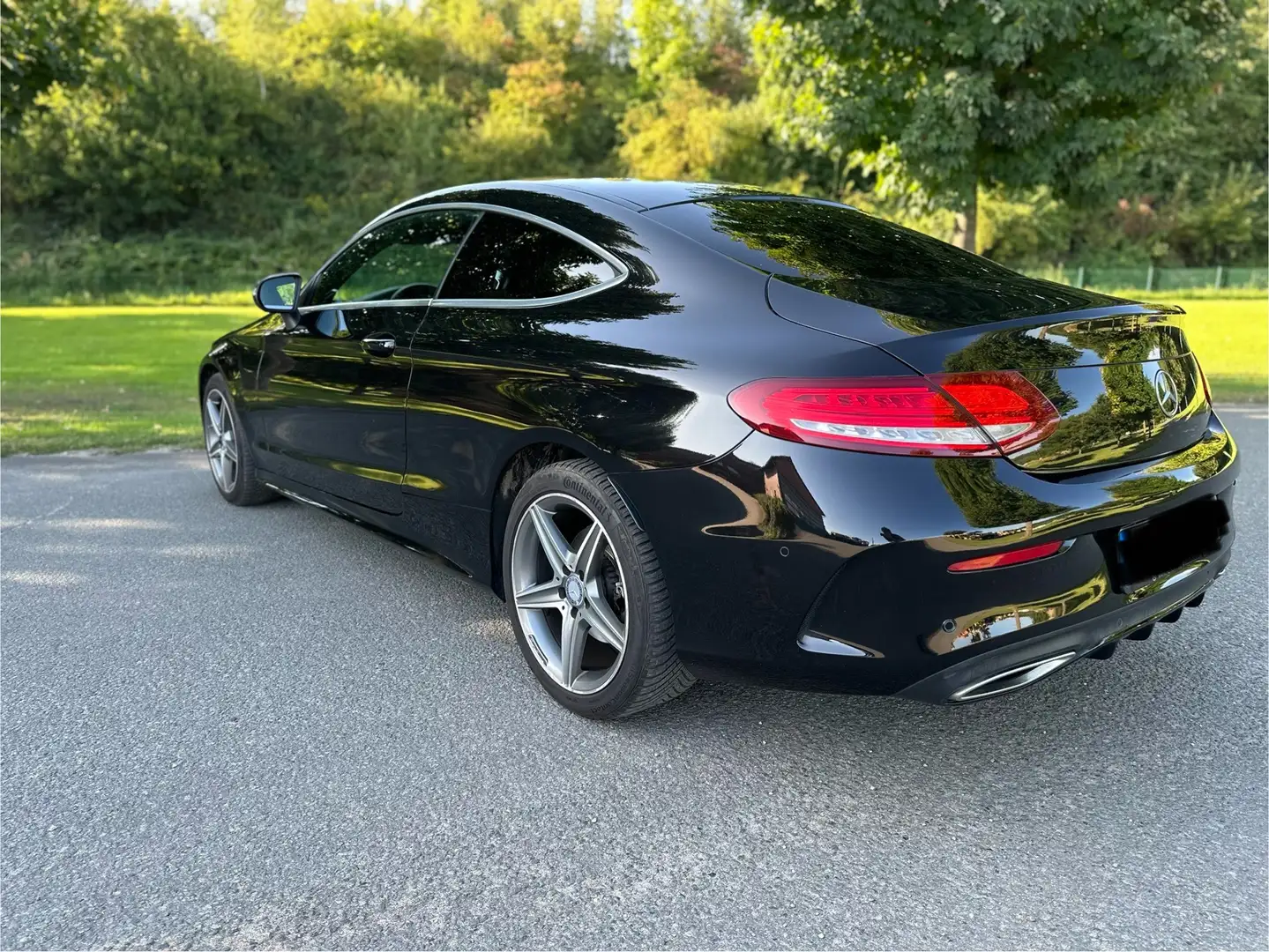 Mercedes-Benz C 220 d Coupe 9G-TRONIC AMG Line - 1