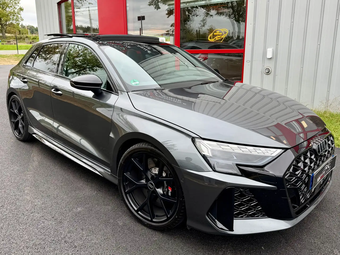 Audi RS3 RS3 Sportback 2.5 TFSI 400 S tronic 7 Quattro Grijs - 1