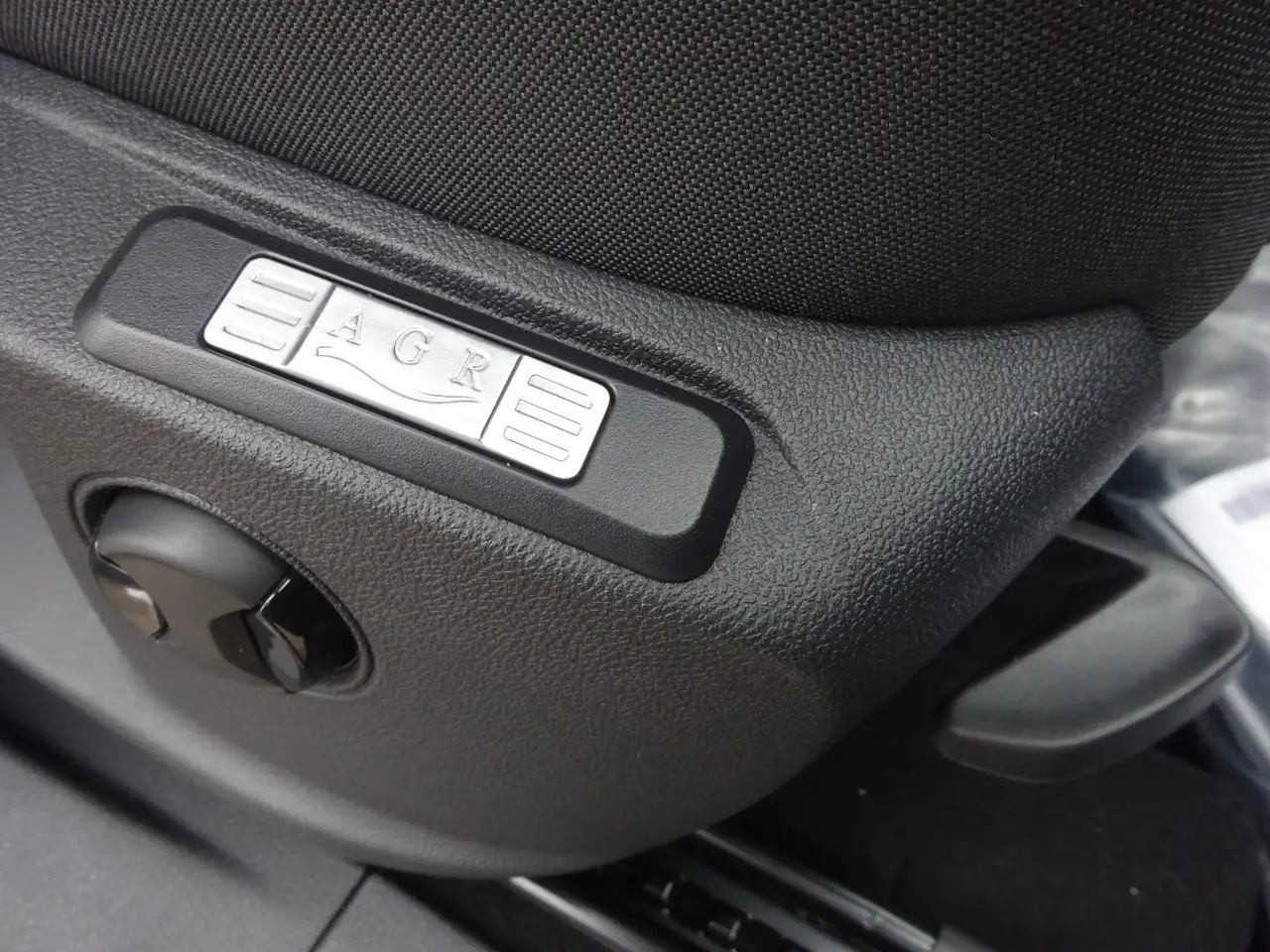 Ford Grand Tourneo 2026 — фото 13