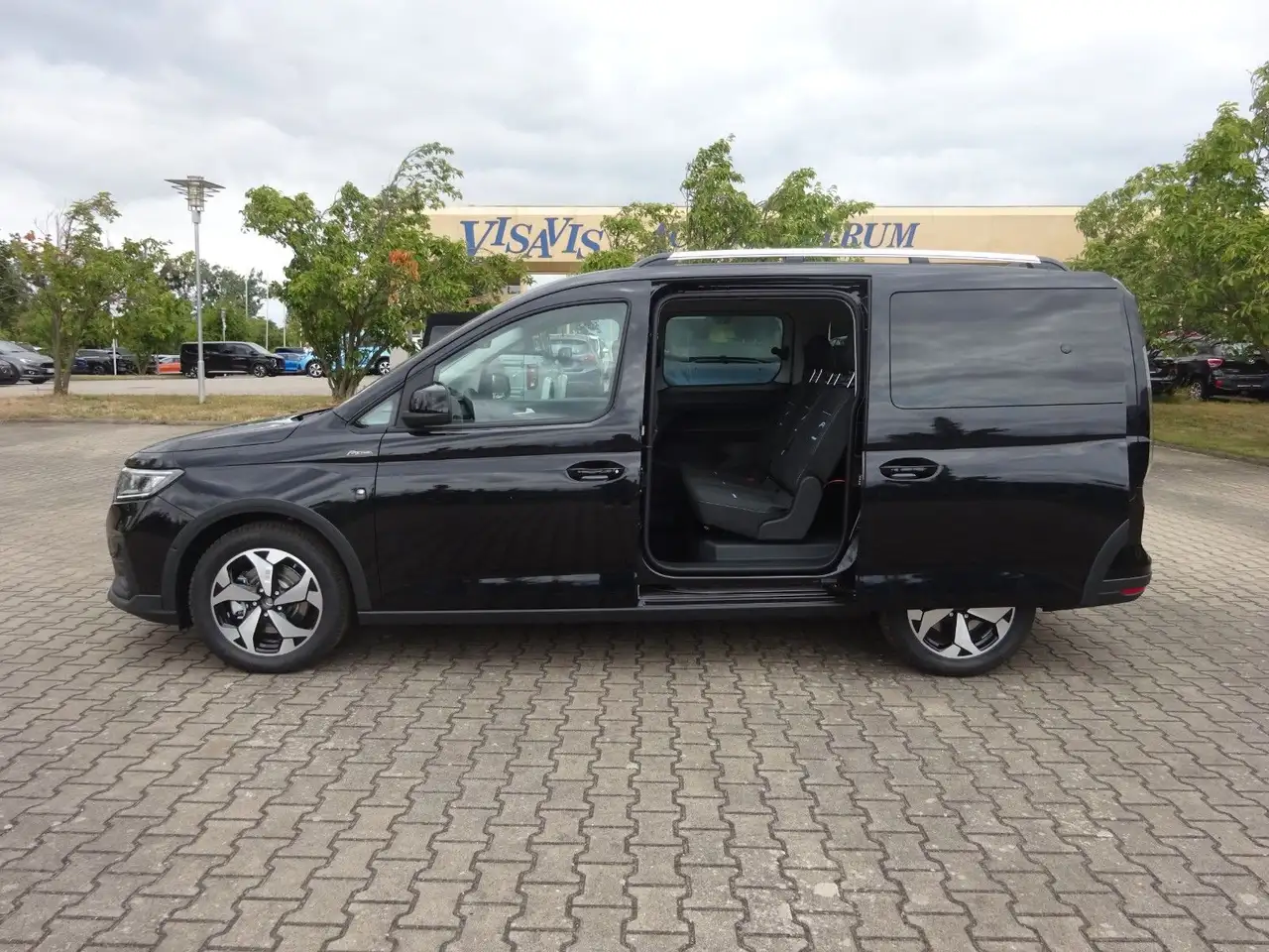 Ford Grand Tourneo 2026