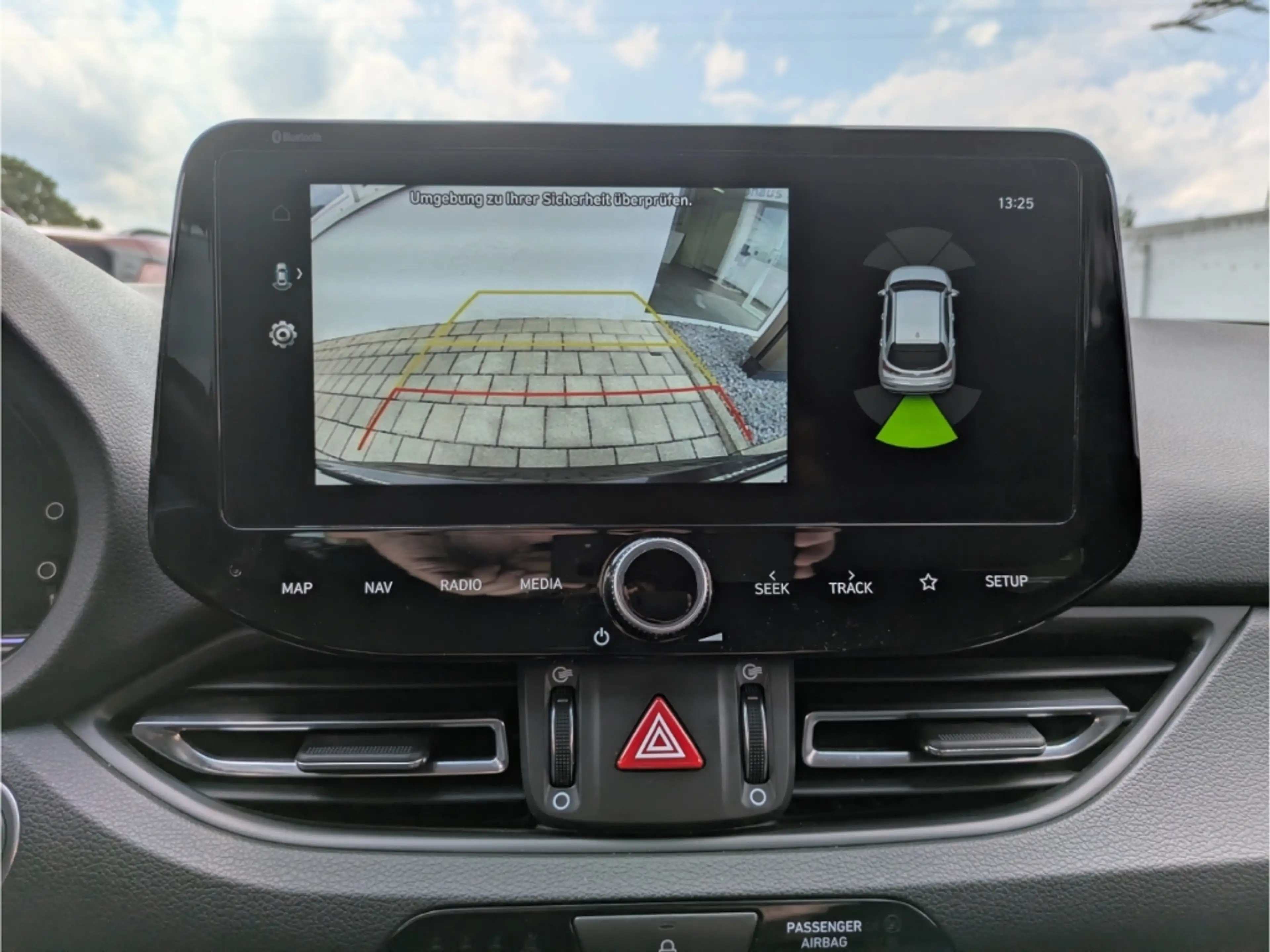 Hyundai i30 Edition 30+ NEW Navi LED Apple CarPlay Mehrzonenkl — photo 11