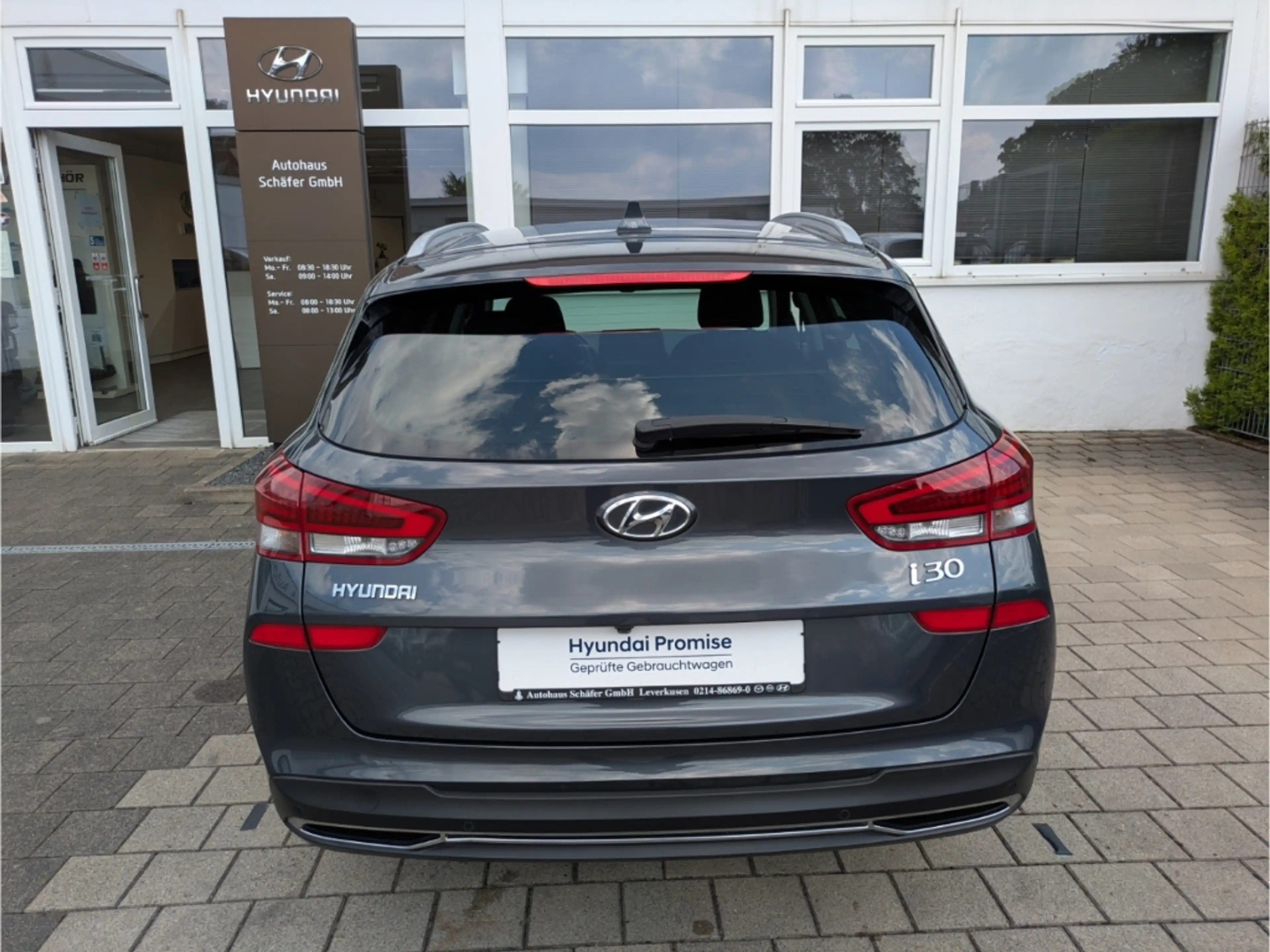 Hyundai i30 Edition 30+ NEW Navi LED Apple CarPlay Mehrzonenkl — photo 4