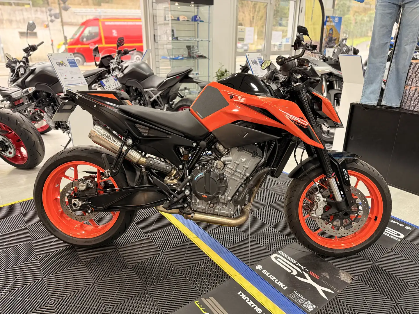 KTM 790 Duke Naranja - 2
