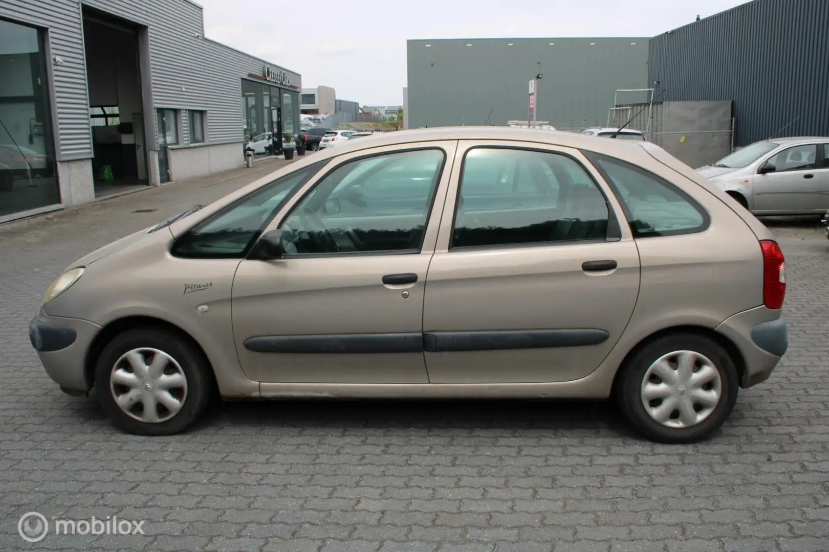 Citroen Xsara Picasso 1.8i-16V Beżowy - 2