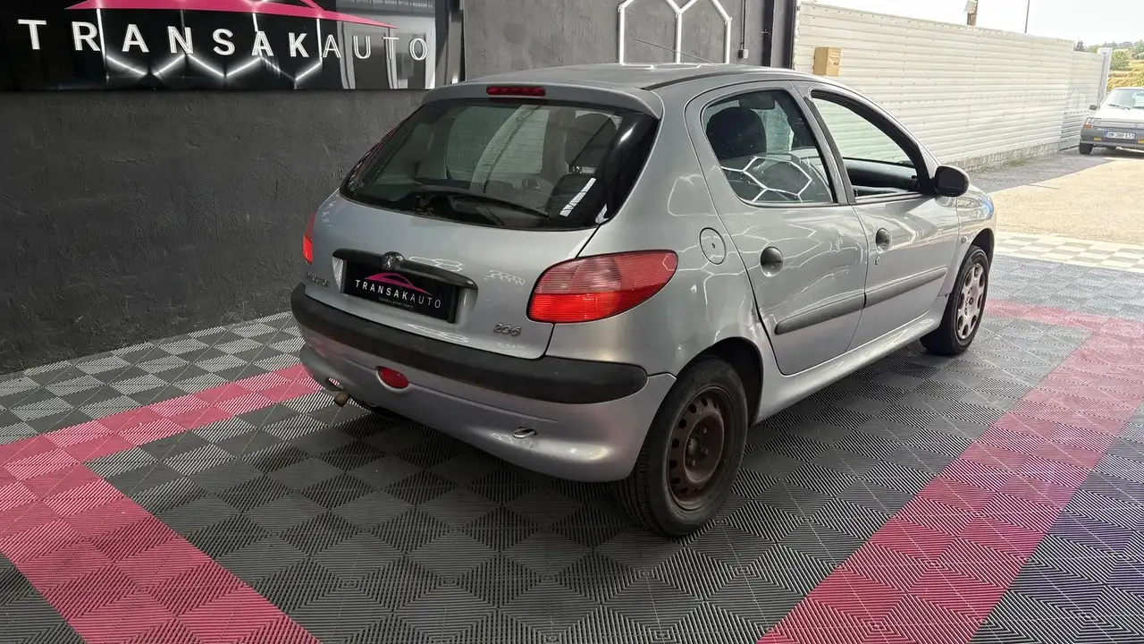Peugeot 206 XR Presence 60 cv VITRES ELECTRIQUES FAIBLE KM, foto 6
