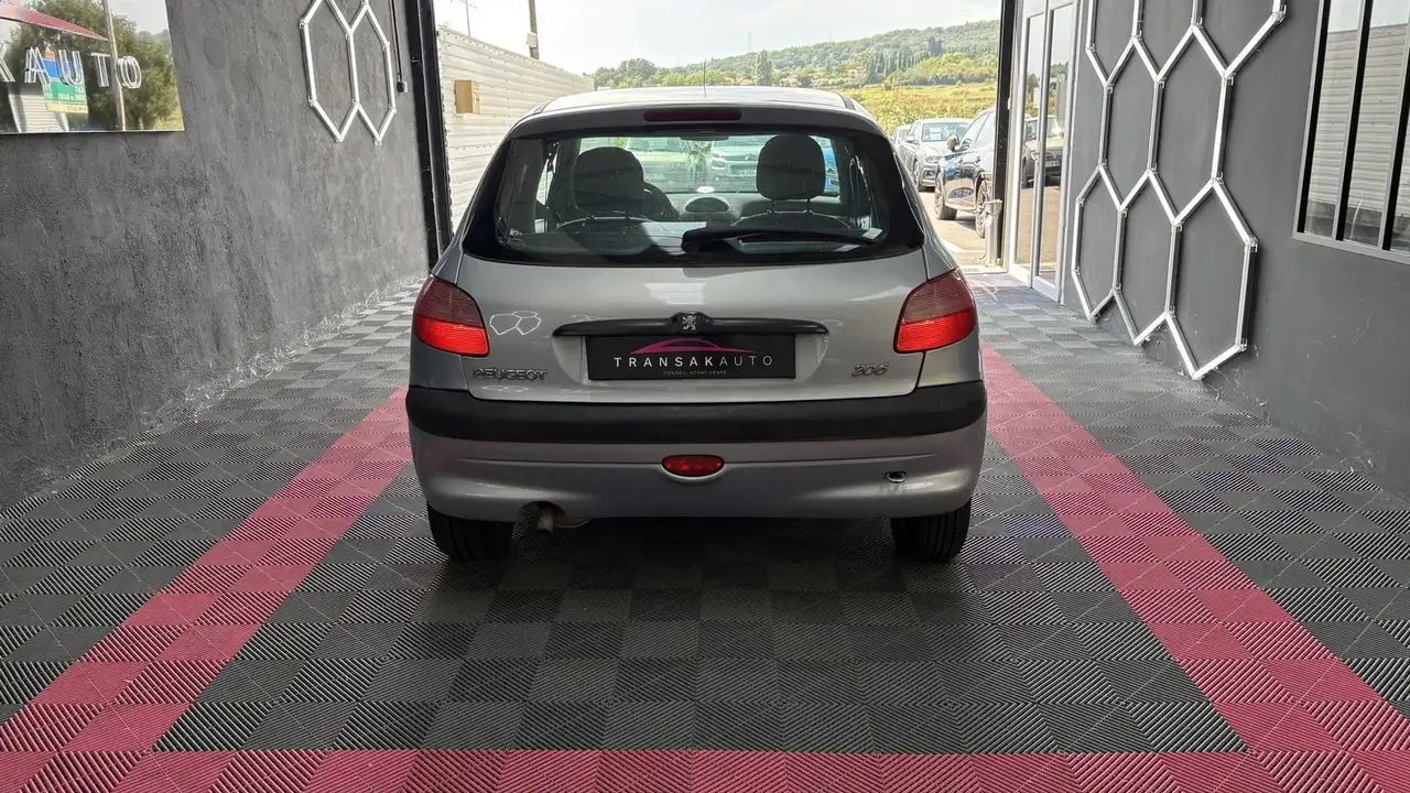 Peugeot 206 XR Presence 60 cv VITRES ELECTRIQUES FAIBLE KM, foto 5