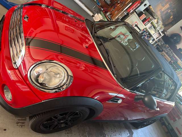 MINI One Cabrio 1.6 Chili Red - wenig km mit Klimaanlage