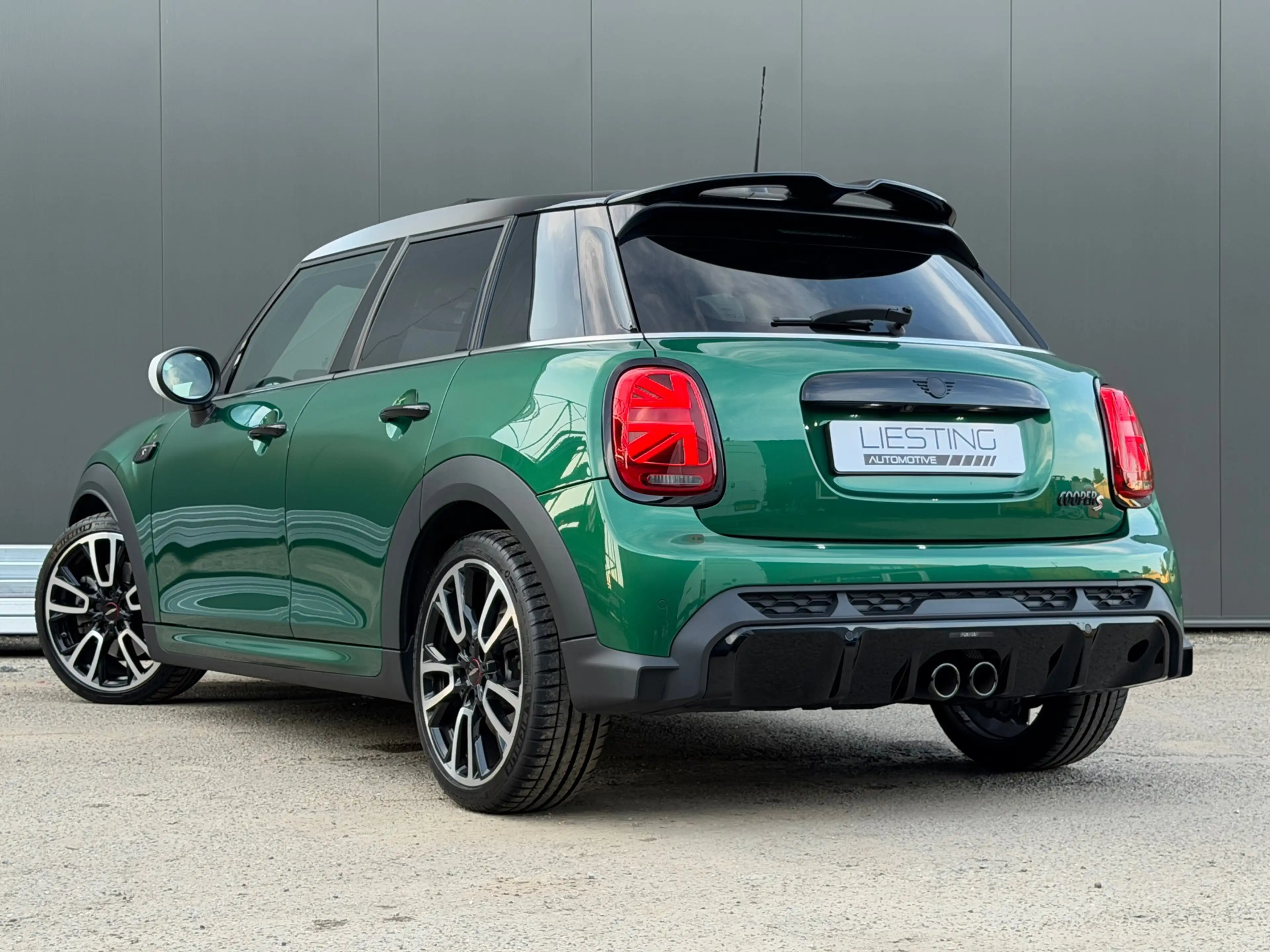 MINI Cooper S 5-Deurs 2.0 - JCW Pakket Pano Leer Camera H/K — photo 2