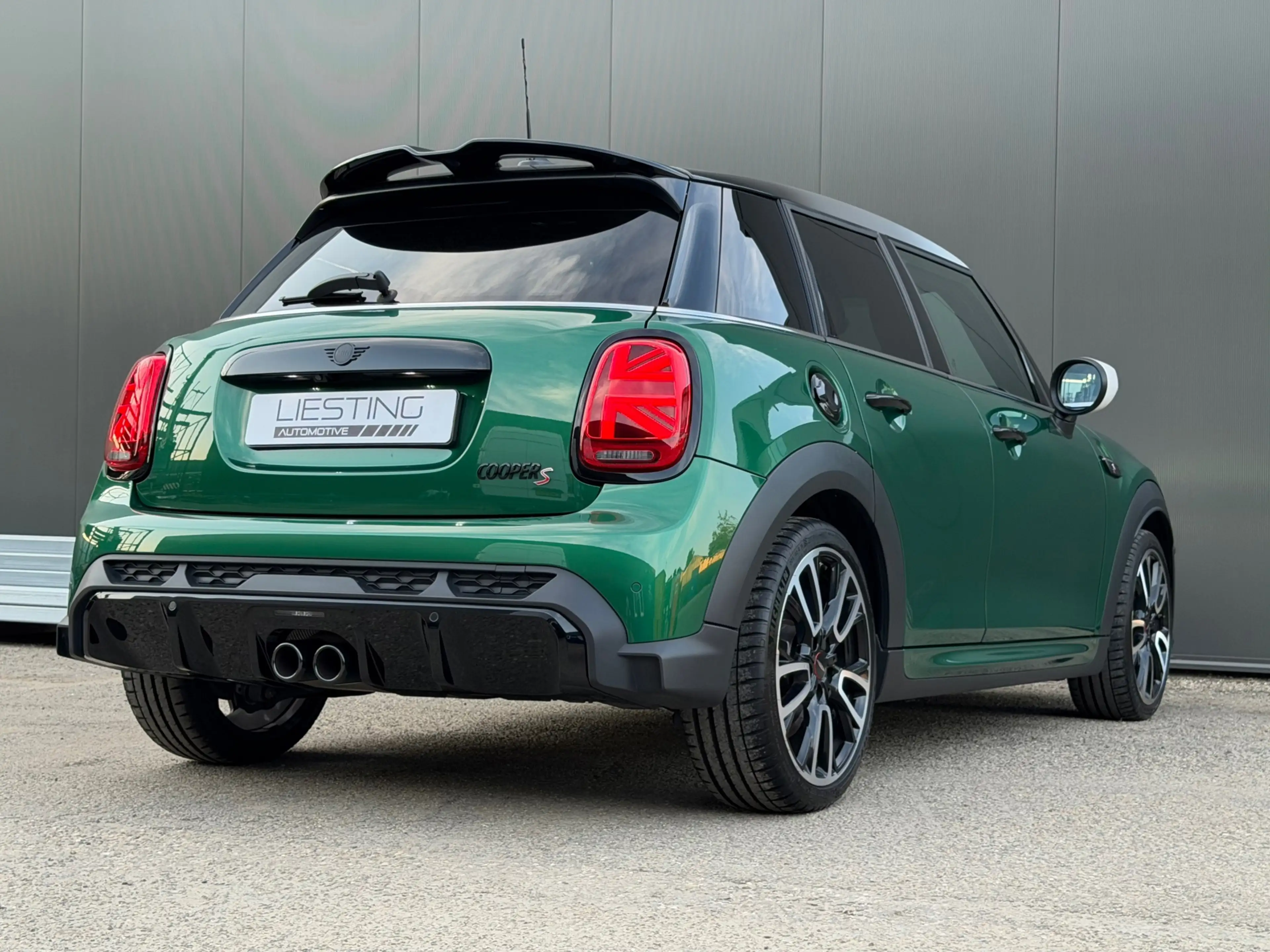 MINI Cooper S 5-Deurs 2.0 - JCW Pakket Pano Leer Camera H/K — photo 10