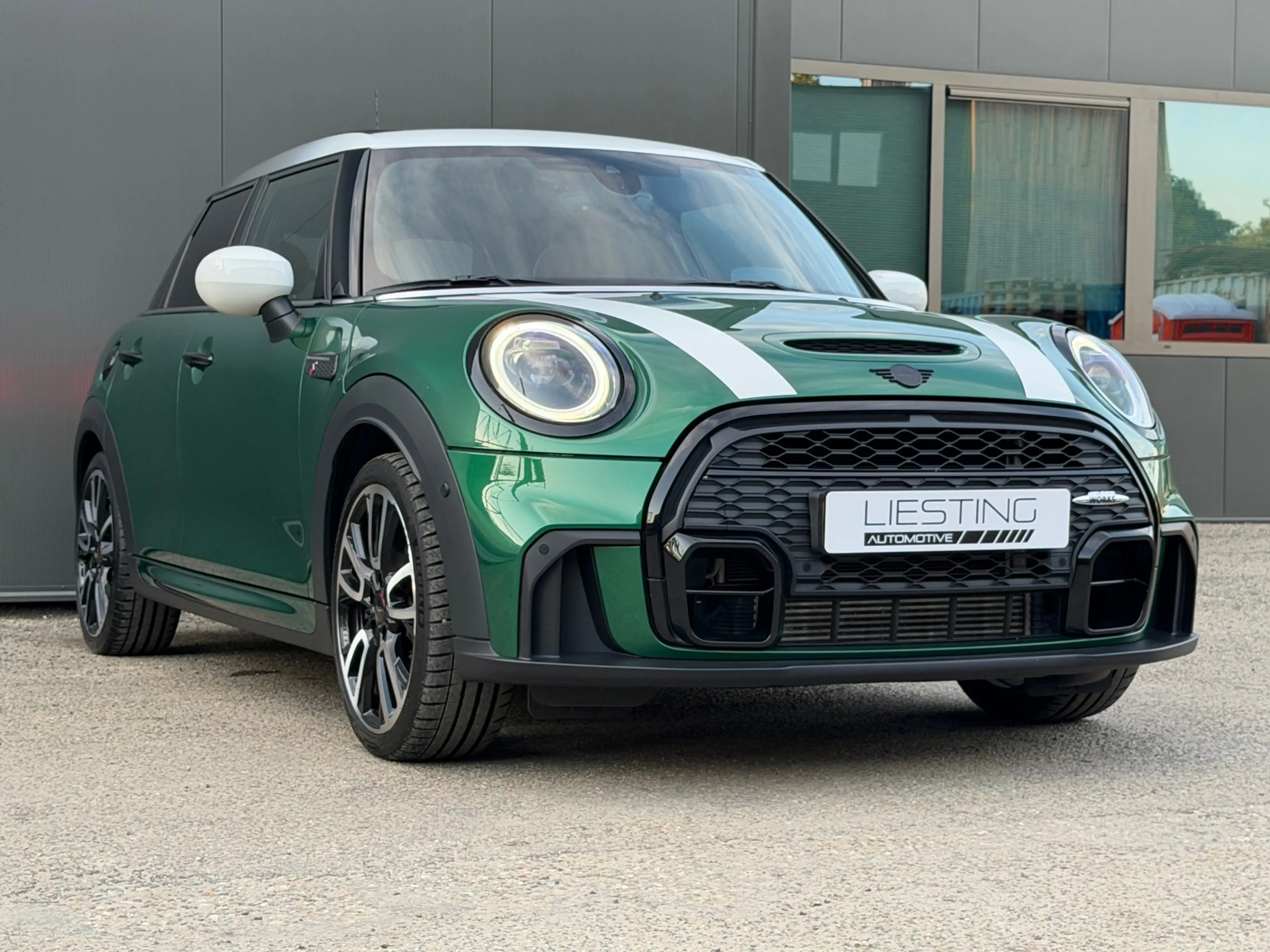 MINI Cooper S 5-Deurs 2.0 - JCW Pakket Pano Leer Camera H/K — photo 9