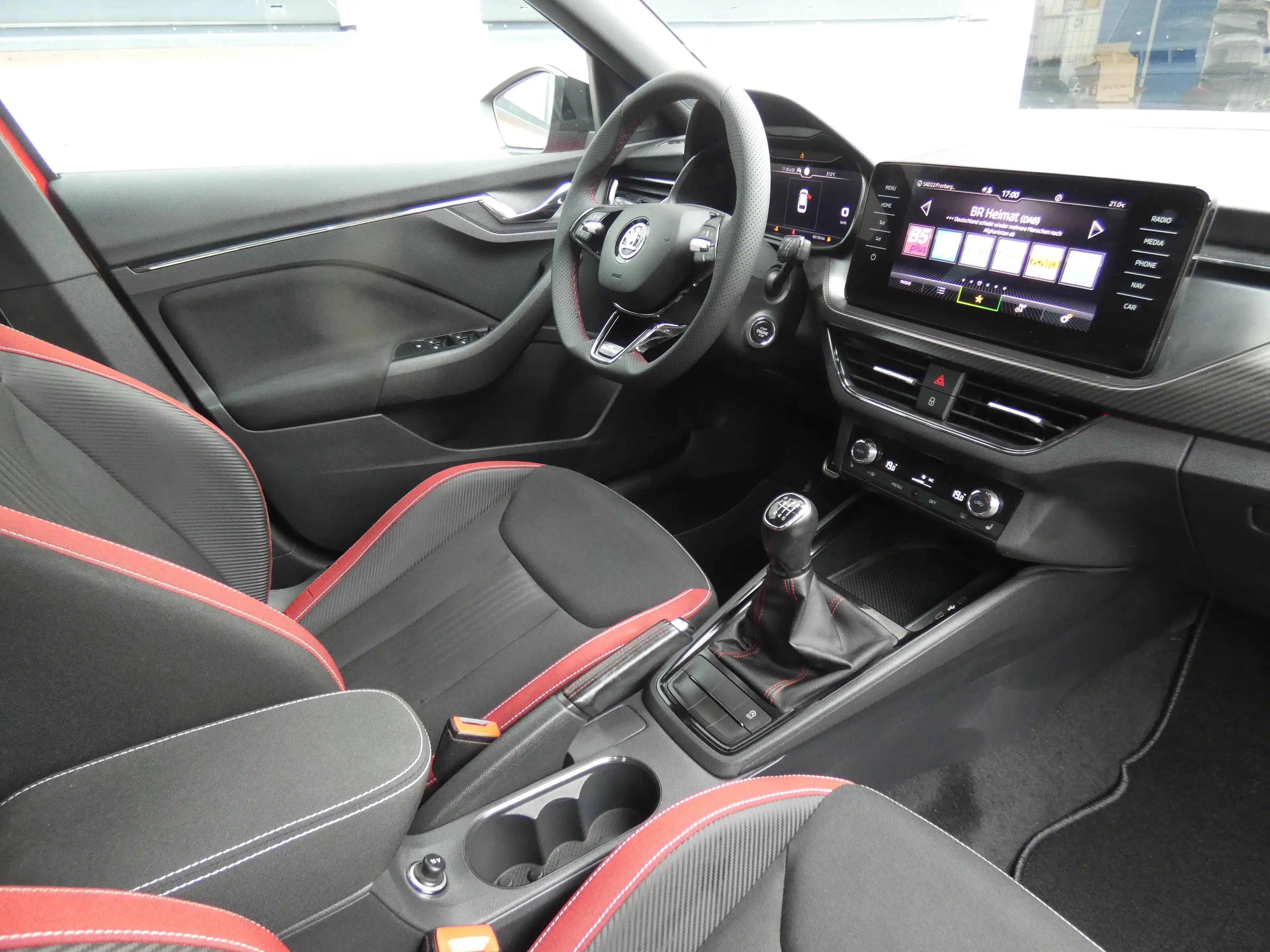 Skoda Scala Monte Carlo — photo 9