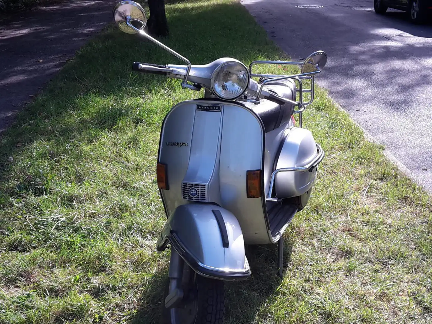 Vespa P 200 E Silber - 2