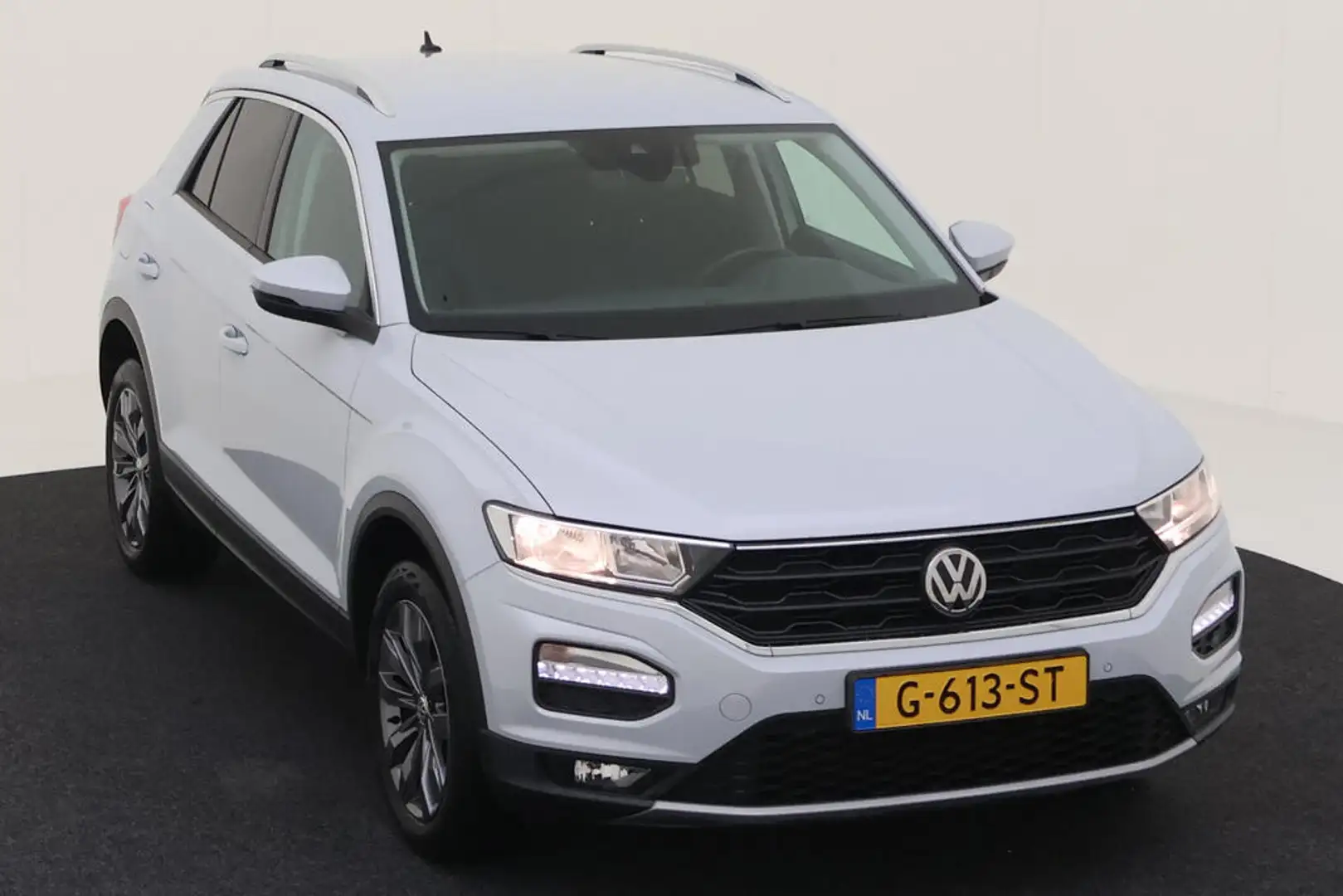 Volkswagen T-Roc 1.0 TSI 115pk Style Navigatie Climatronic Wit - 2