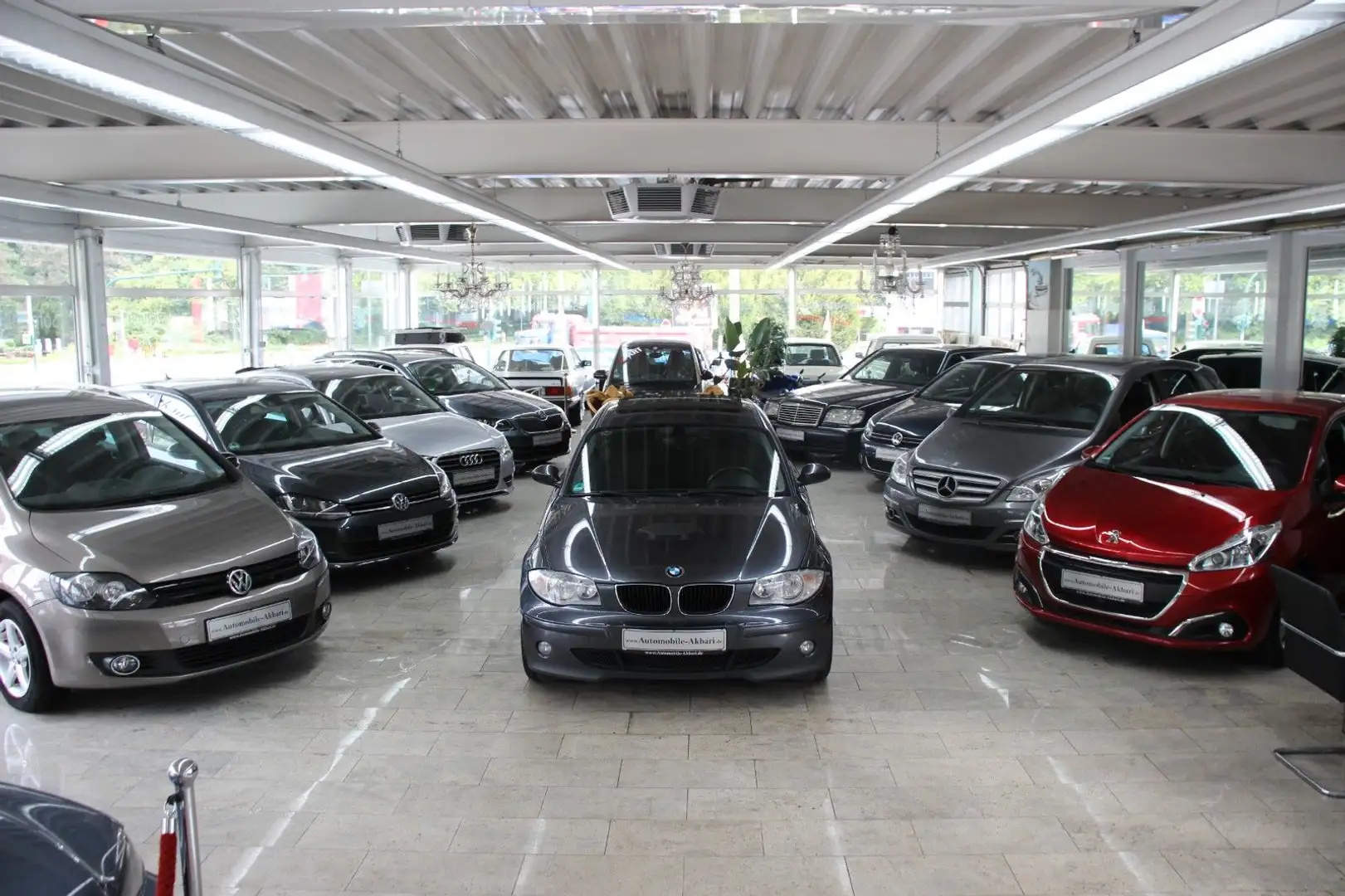 BMW 118 Baureihe 1 Lim. 118i Grau - 1