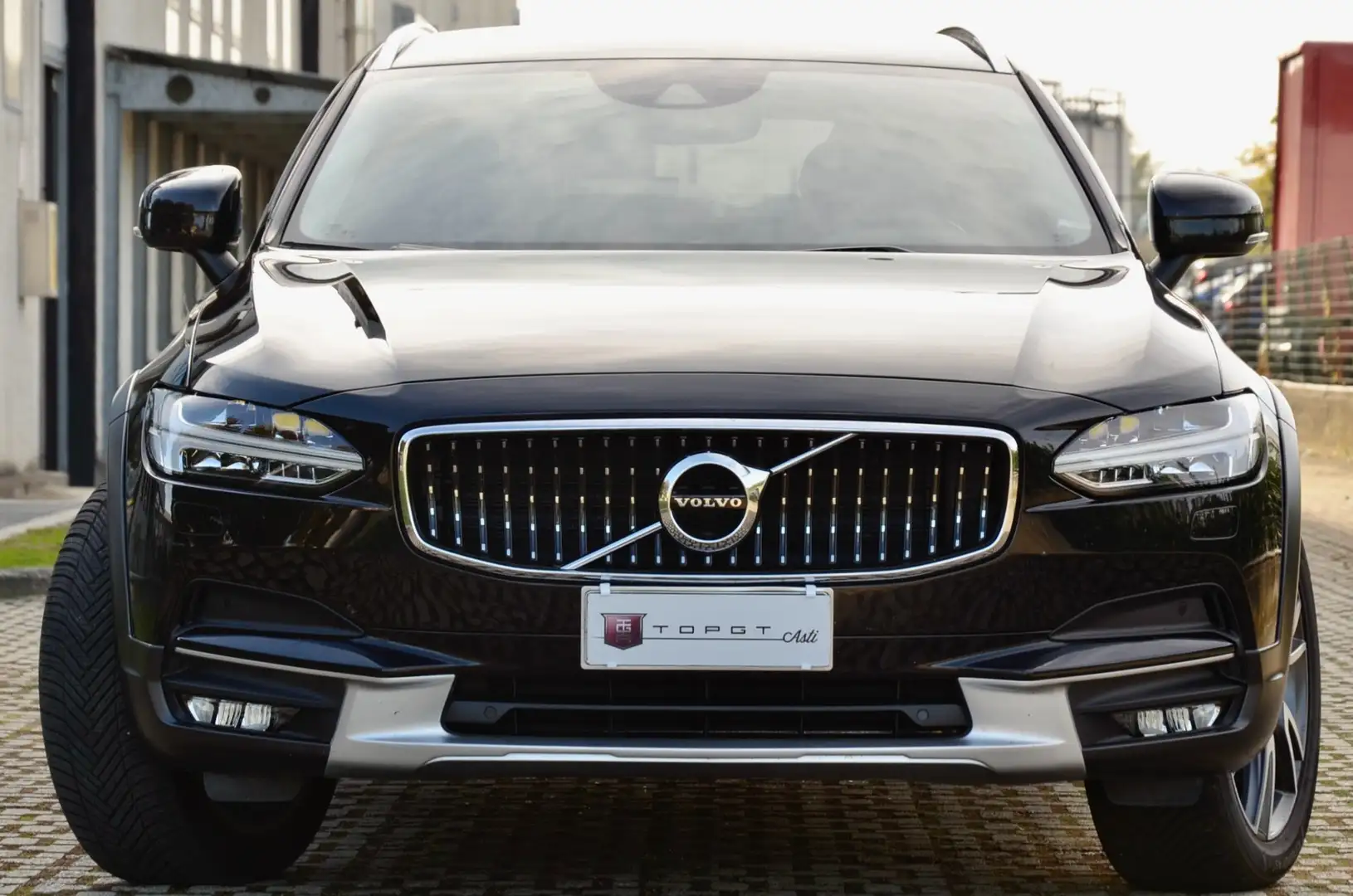 Volvo V90 Cross Country 2.0 Ocean Race d5 awd 235cv geartronic PERMUTE Noir - 2