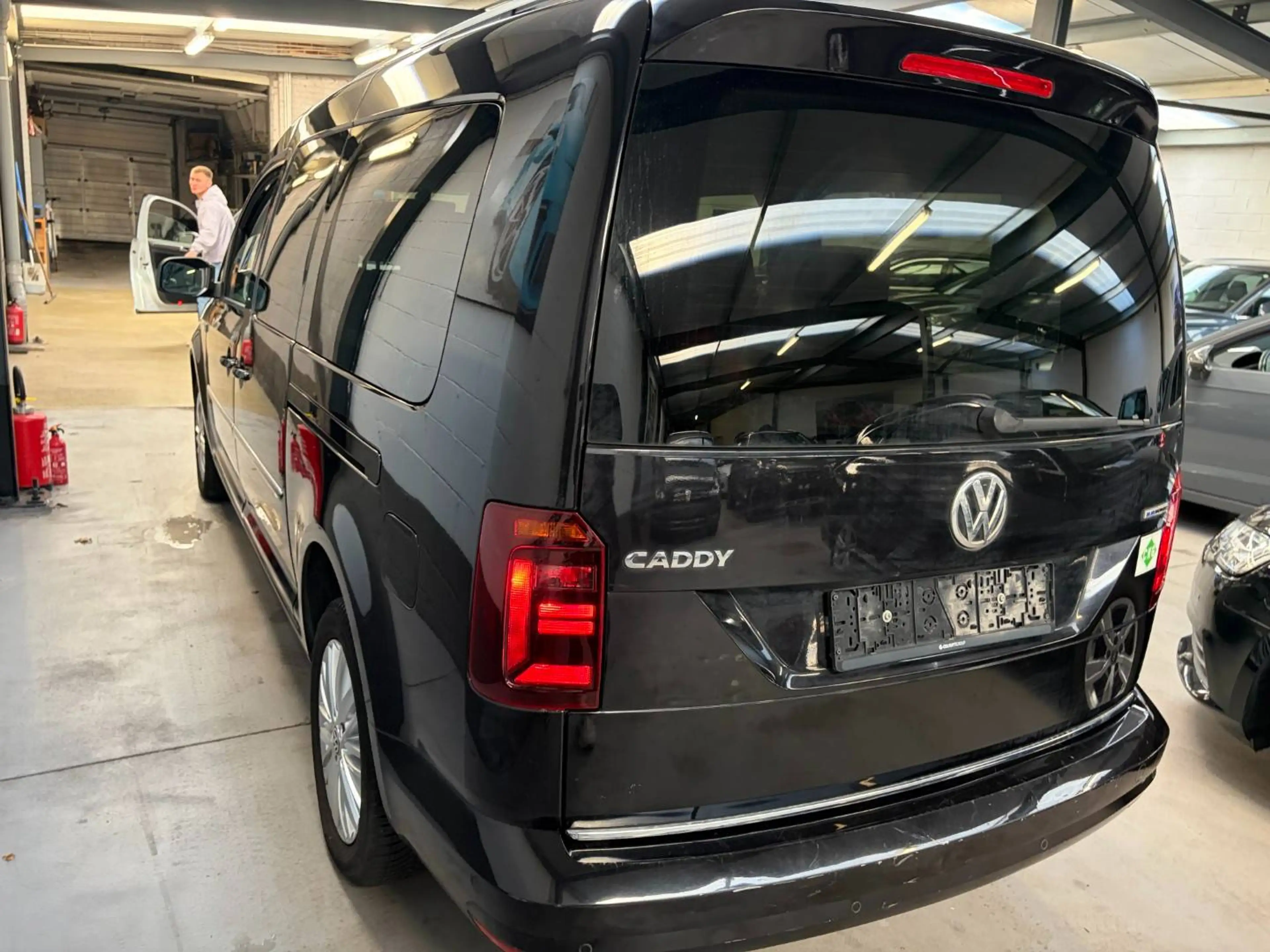 Volkswagen Caddy Caddy CNG 1.4 TGI Highline — photo 4