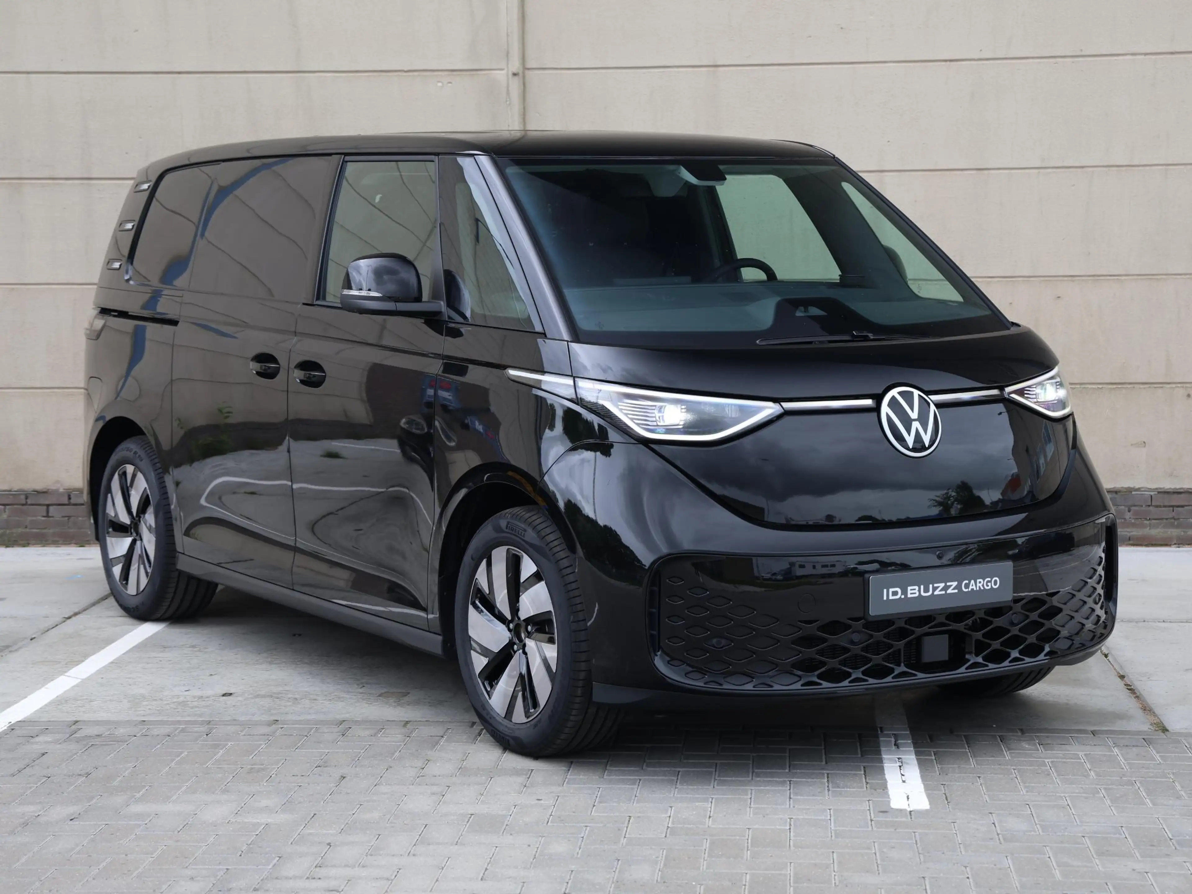 Volkswagen ID. Buzz Cargo Bulli Limited Edition 79 kWh 286PK | December rijd — photo 3