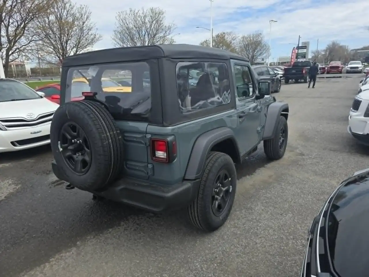 Jeep Wrangler снимка Jeep Wrangler