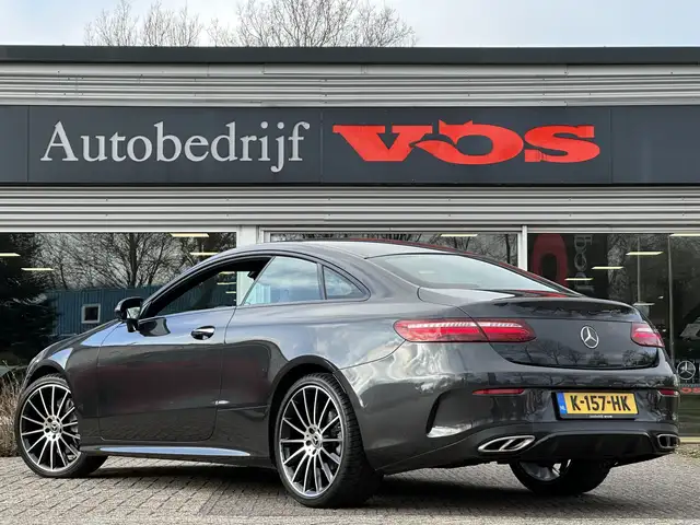 Mercedes-Benz E-Class view 5