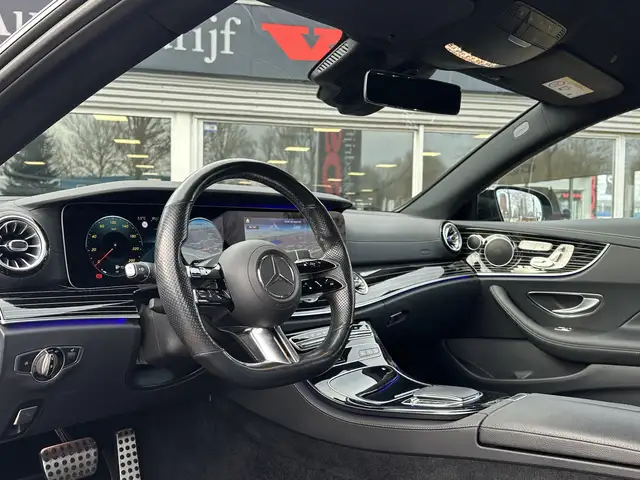 Mercedes-Benz E-Class view 2