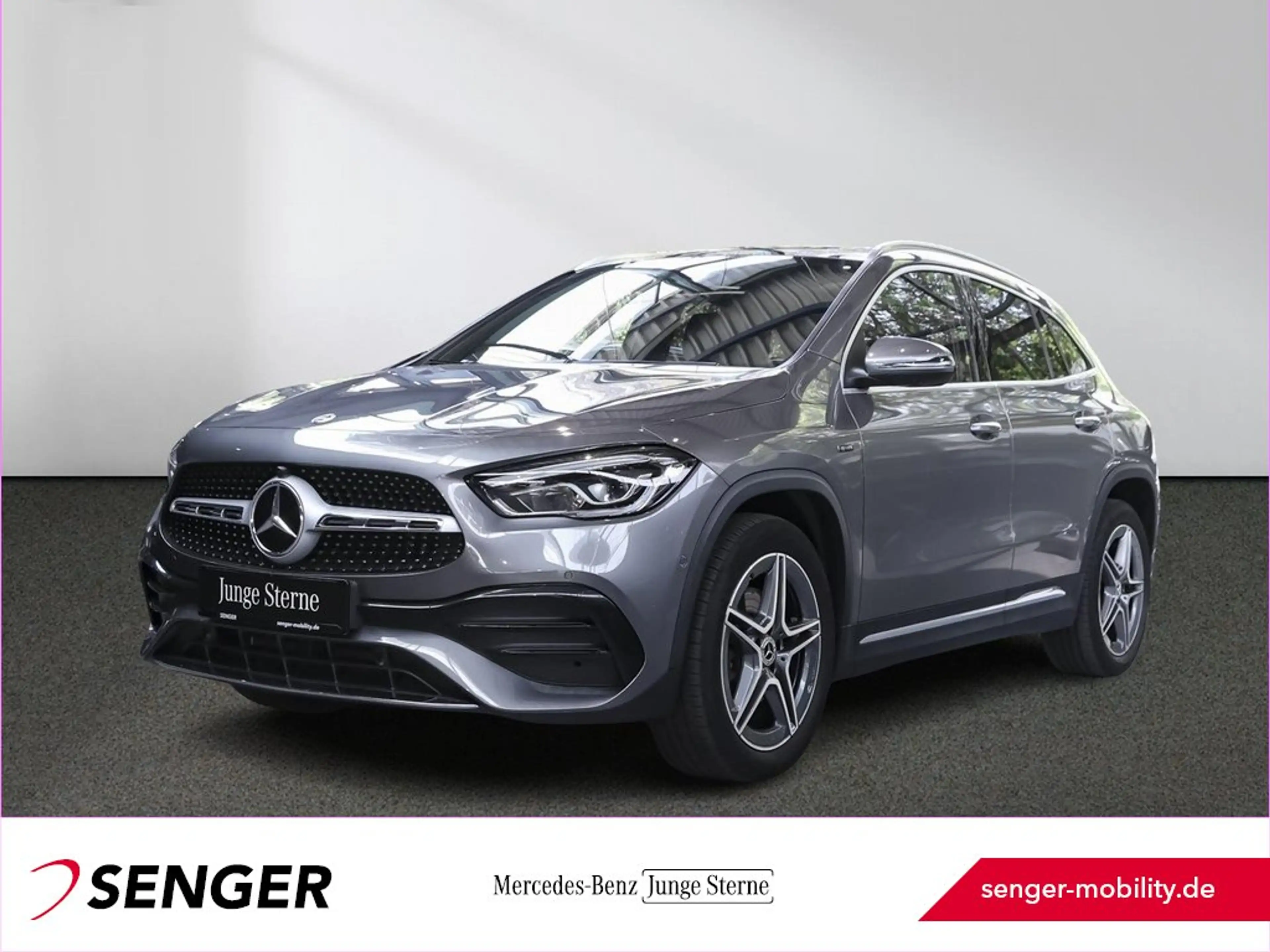 Mercedes-Benz GLA 250 e AMG Panorama Totwinkel CarPlay 360 AHK