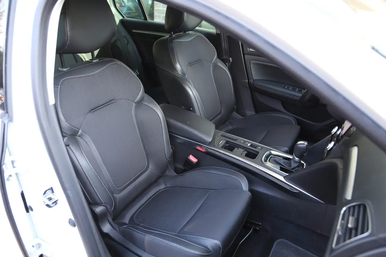Renault Megane Estate 1.6 Plug-In Hybrid 160 Zen Navi HuD Camera, миниатюра 14