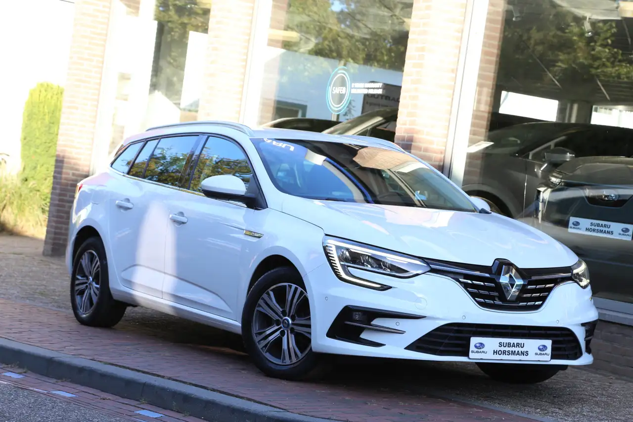Renault Megane Estate 1.6 Plug-In Hybrid 160 Zen Navi HuD Camera