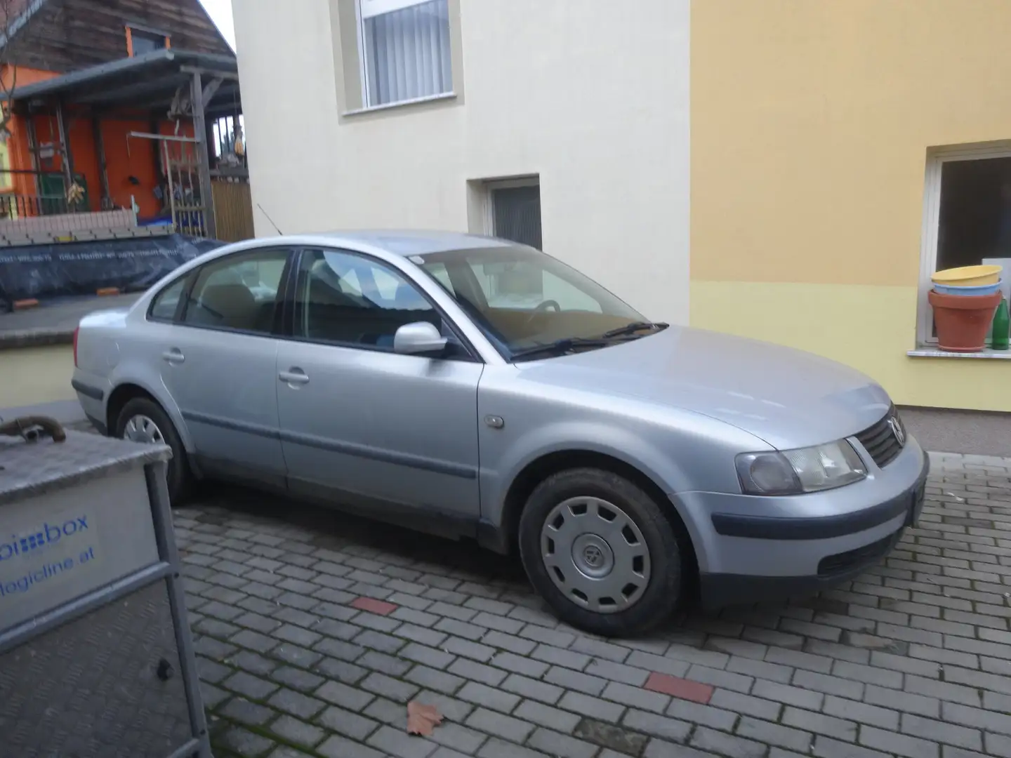 Volkswagen Passat 1,9 Comfortline Grau - 2