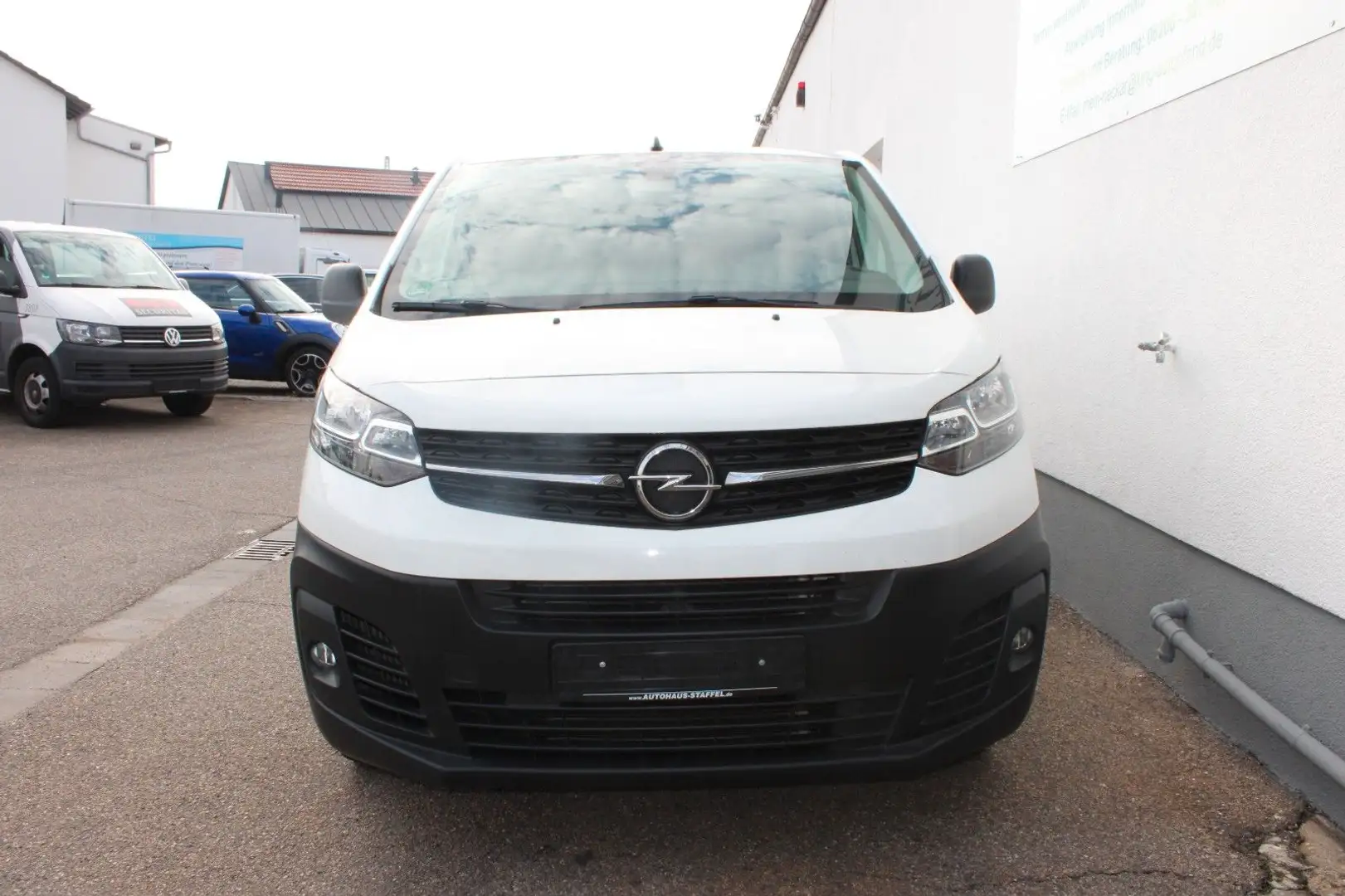 Opel Vivaro C Kasten L3H1 MAXI Standhzg. PDC Weiß - 2