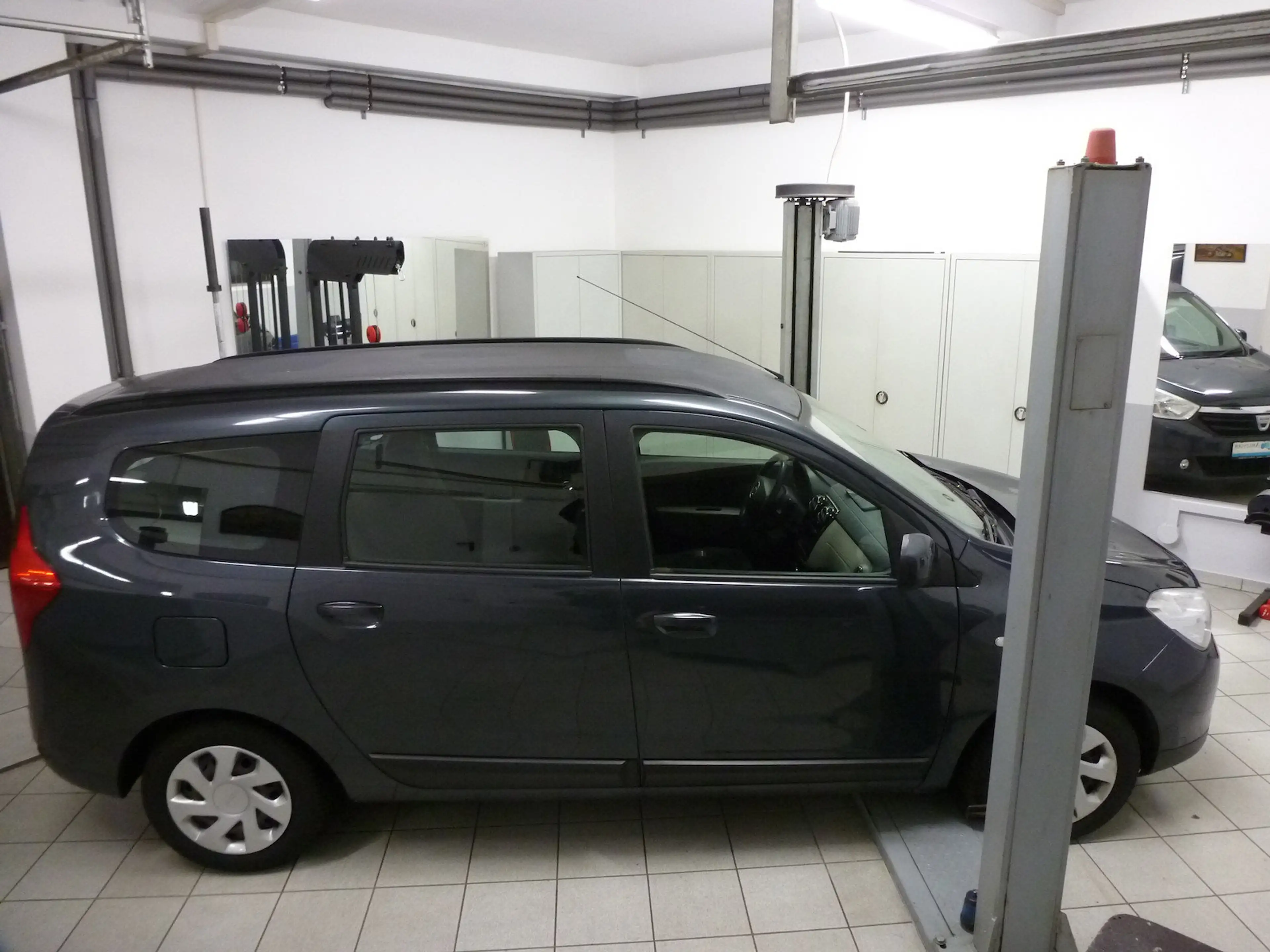 Dacia Lodgy Laureate2.Hand Scheckheft 24 Mo.Gara Navi. — photo 9