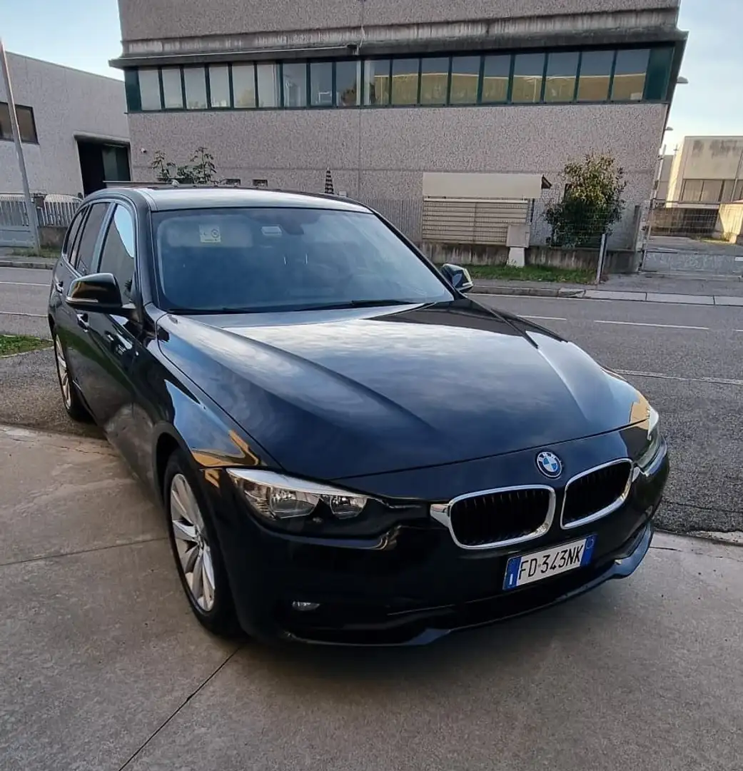 BMW 318 318d Touring Business Advantage auto Nero - 1