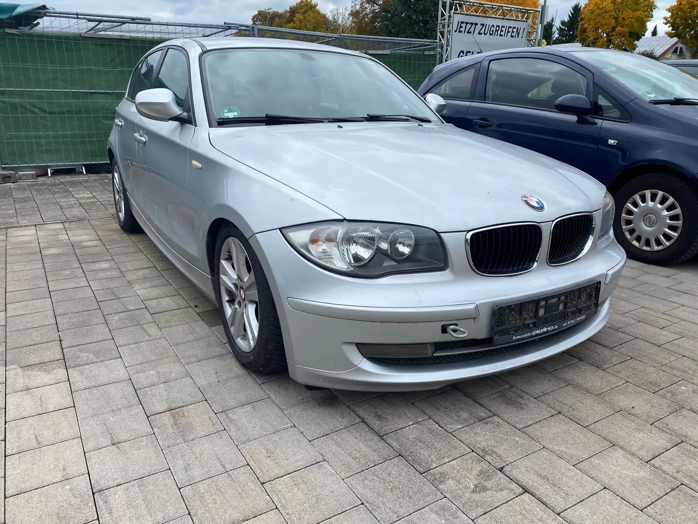 BMW 118 Silber - 2