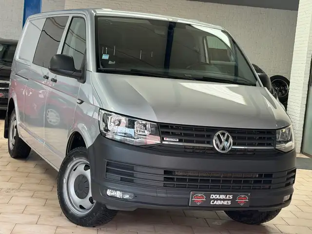 Volkswagen T6 Transporter 2.0 TDi 4 MOTIONS / DOUBLES CABINES / 5 PLACES