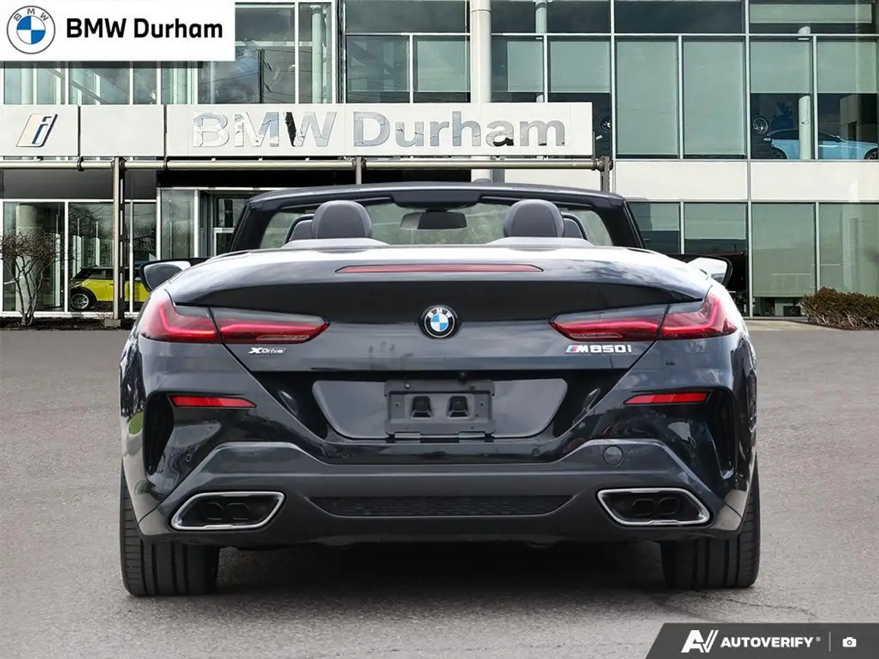 BMW 8 Series снимка BMW 8 Series