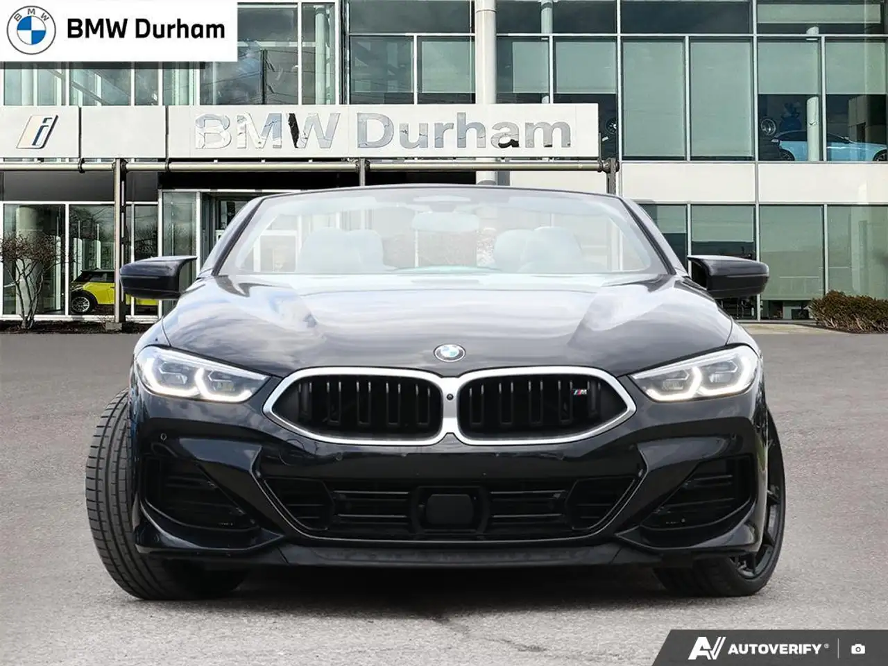 BMW 8 Series снимка BMW 8 Series