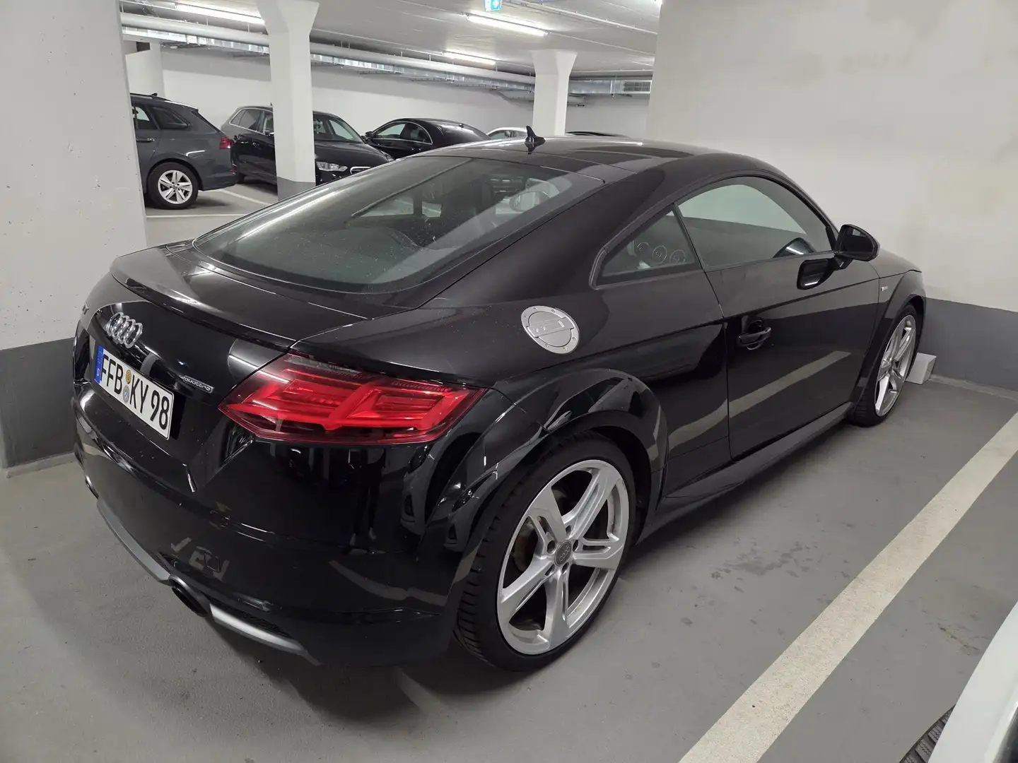 Audi TT Coupe 2.0 TFSI quattro S tronic Schwarz - 2