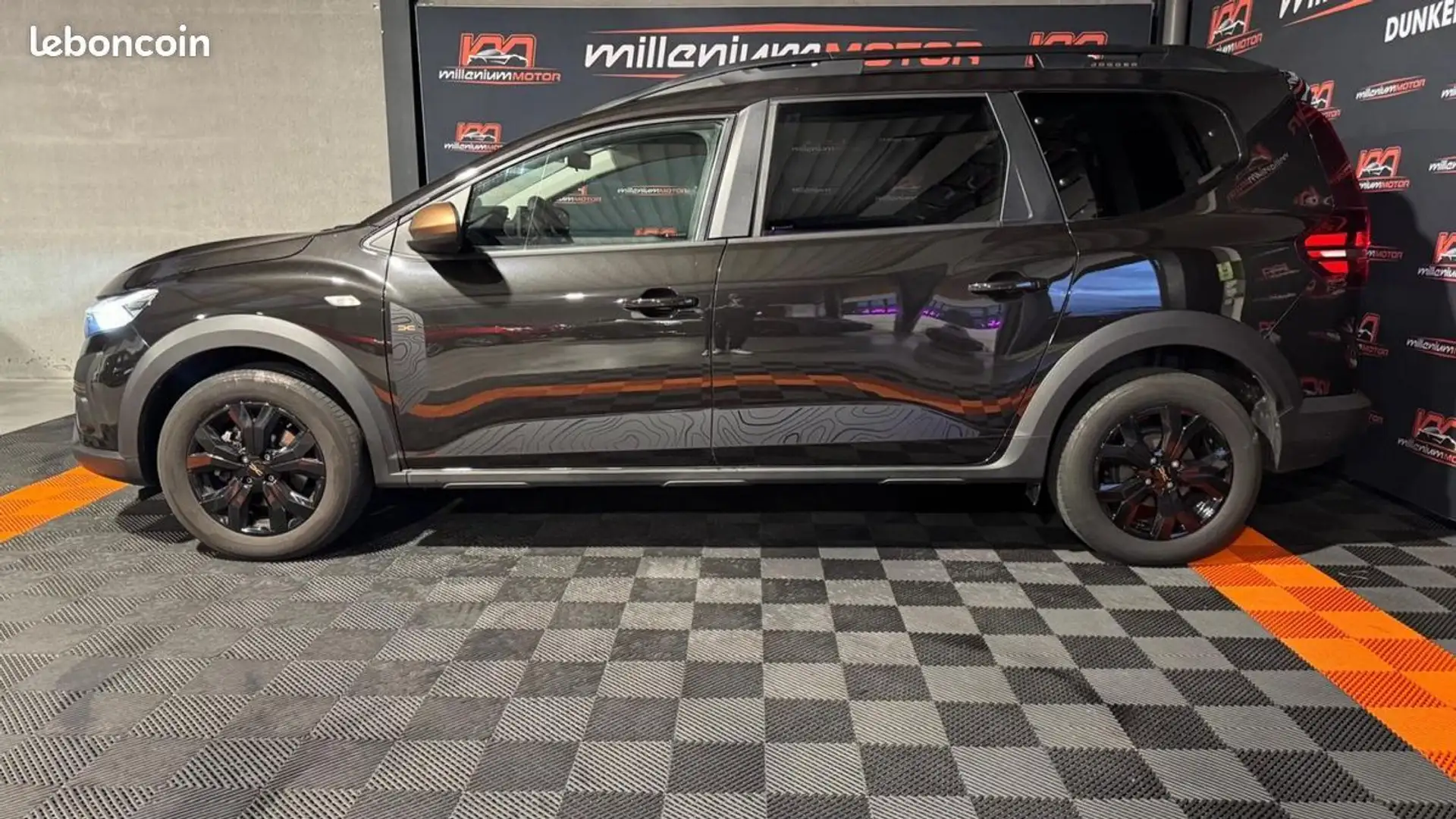 Dacia Jogger extreme 1.0 eco g 100 cv 7 places garantie constructeur 10-2026 Noir - 2