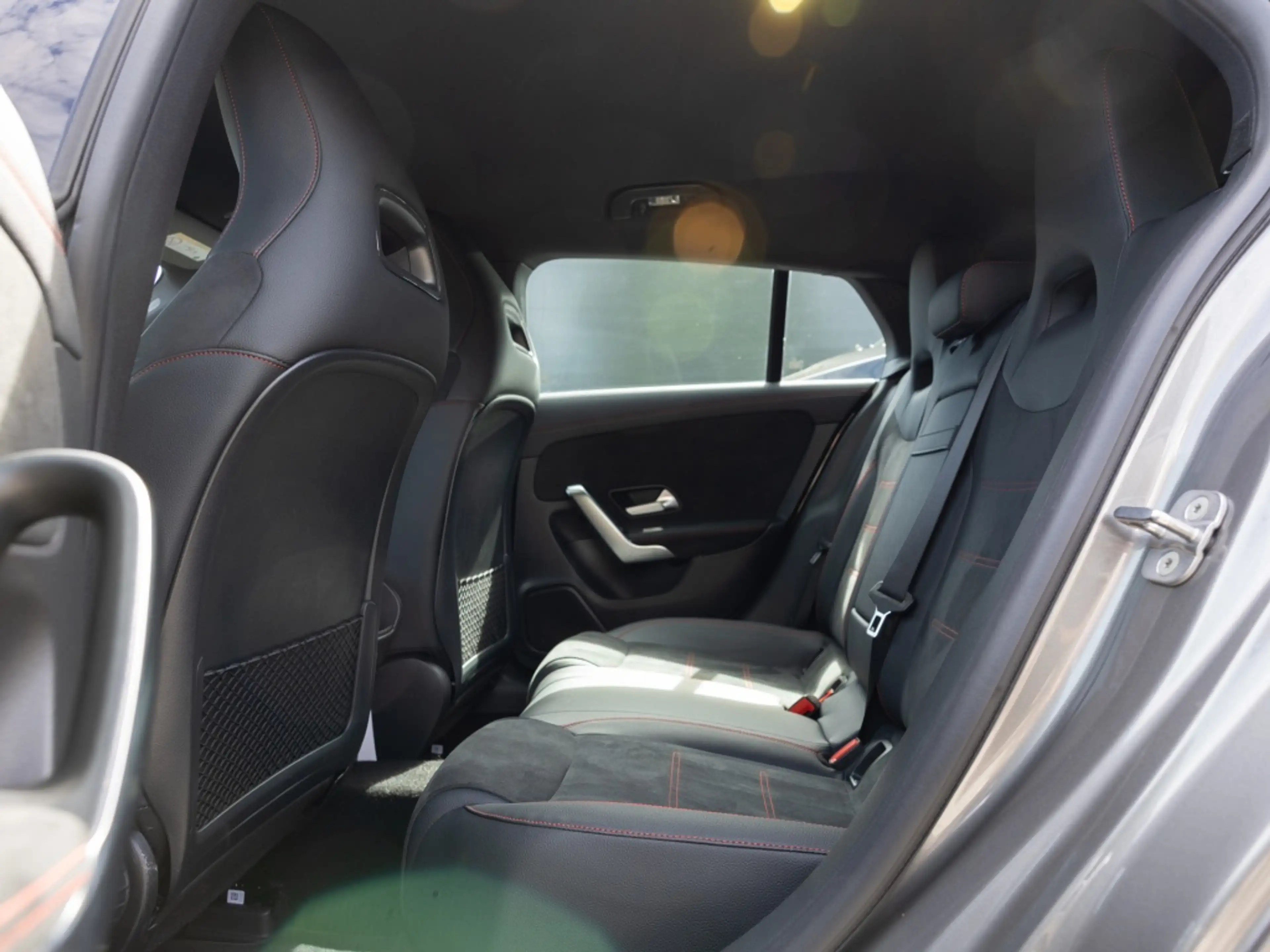 Mercedes-Benz CLA 180 SB , AMG KAMERA SPUR PDC SHZ — photo 8
