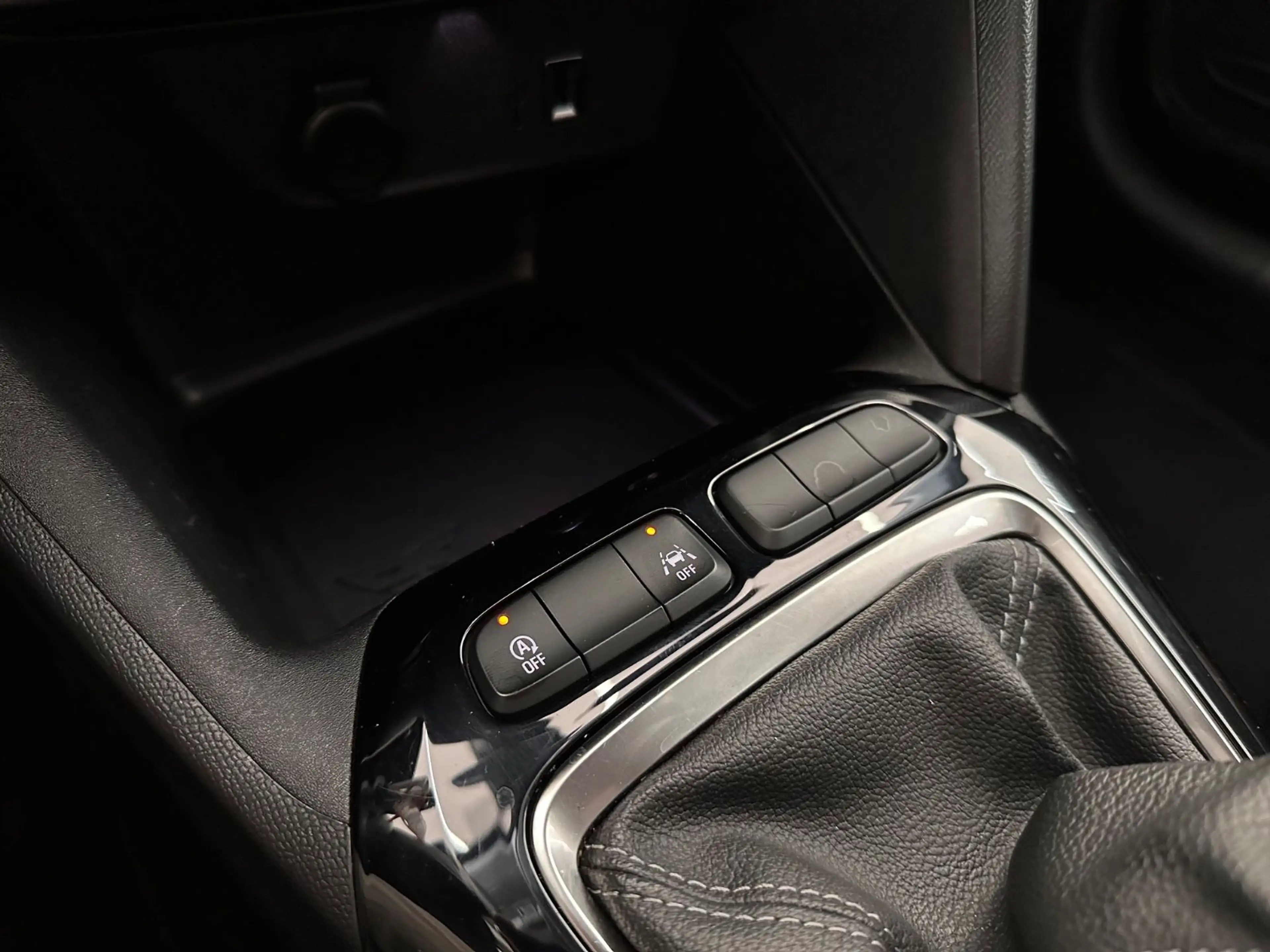 Opel Corsa 1.2 F Edition*Navi*AppleCarPlay*Spurhalte* — photo 30