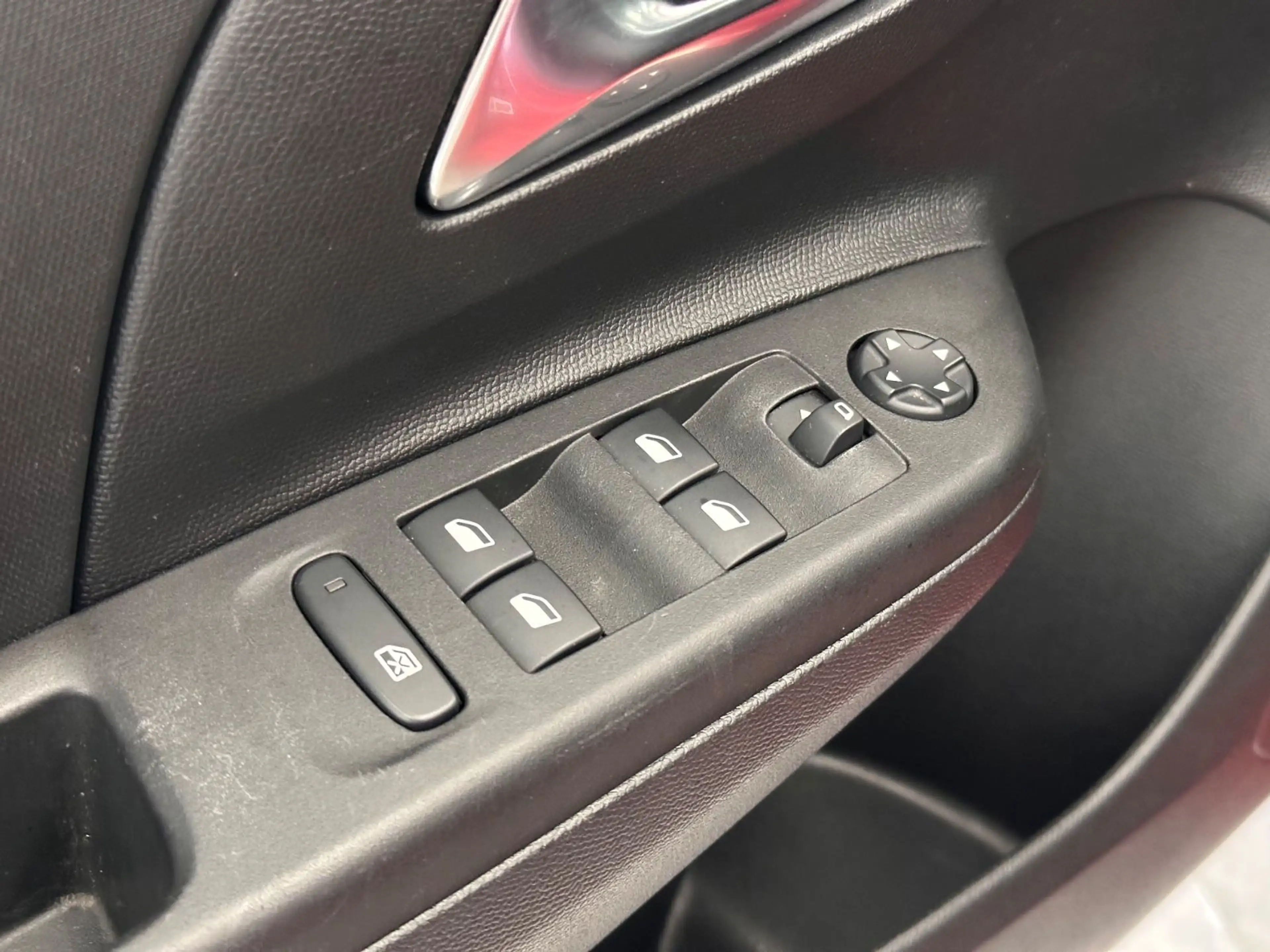 Opel Corsa 1.2 F Edition*Navi*AppleCarPlay*Spurhalte* — photo 17