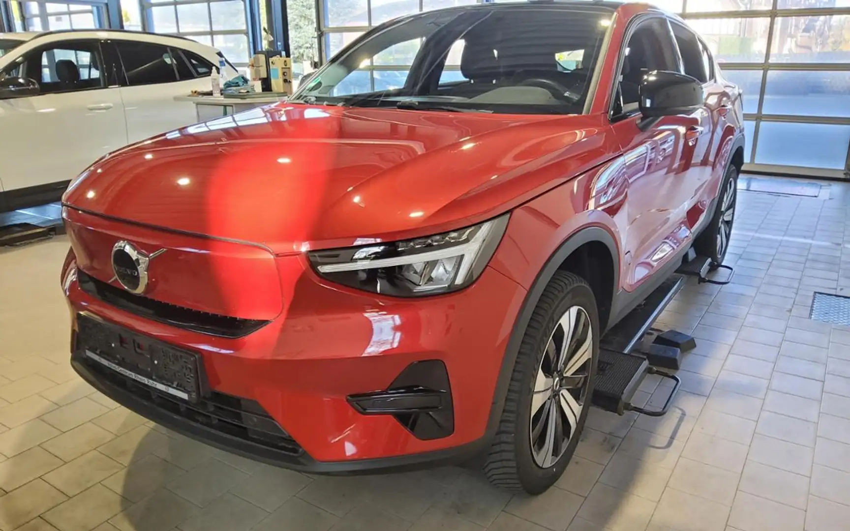 Volvo C40 PURE ELECTRIC CORE WINTERPAK+KAMERA+STANDHZ+ Rouge - 2