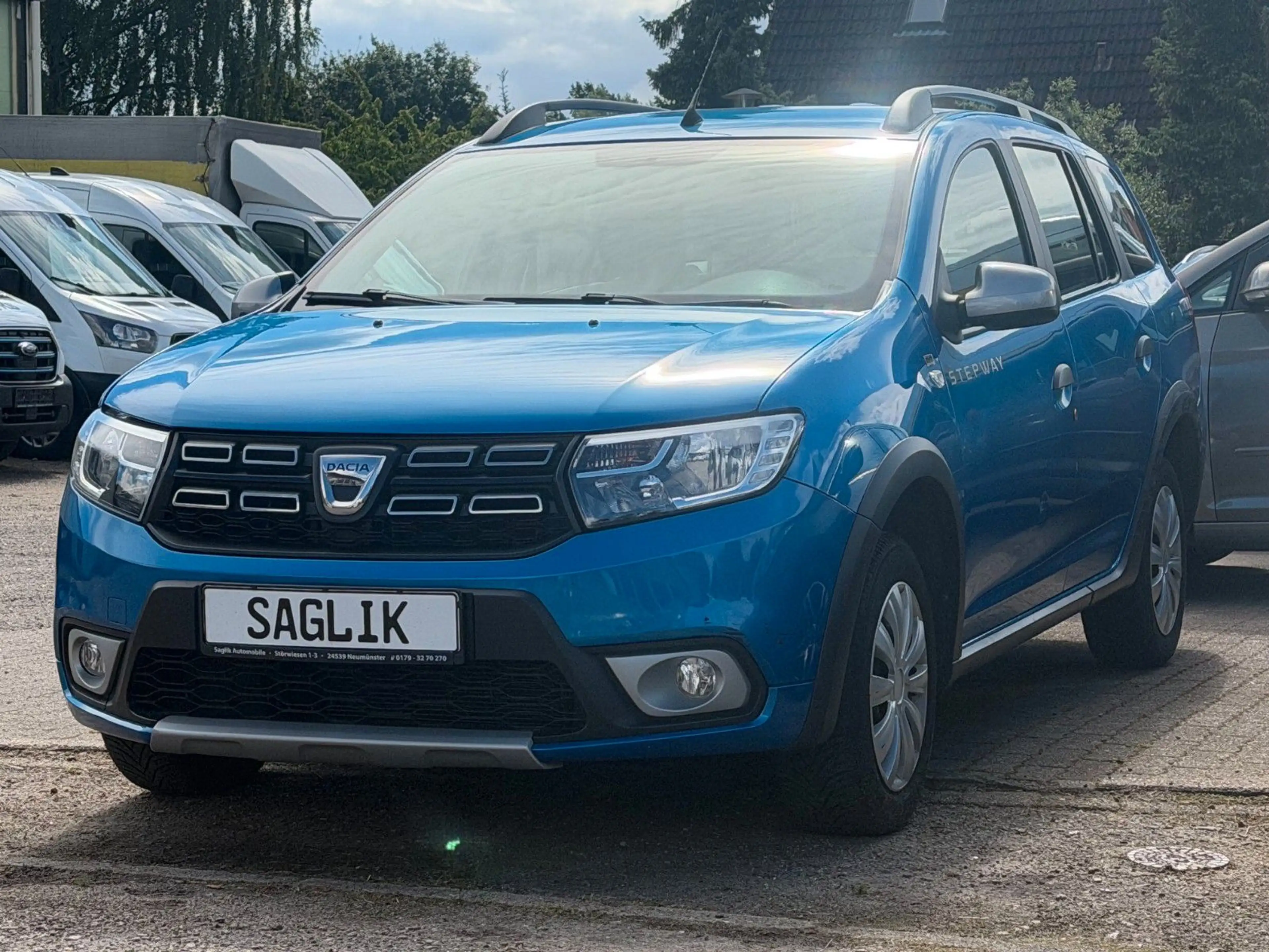 Dacia Logan MCV II Kombi Stepway — photo 4