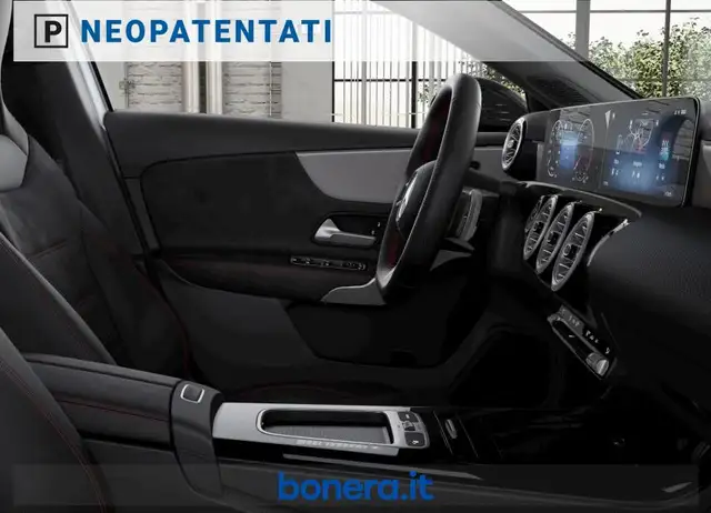 Mercedes-Benz A view 7